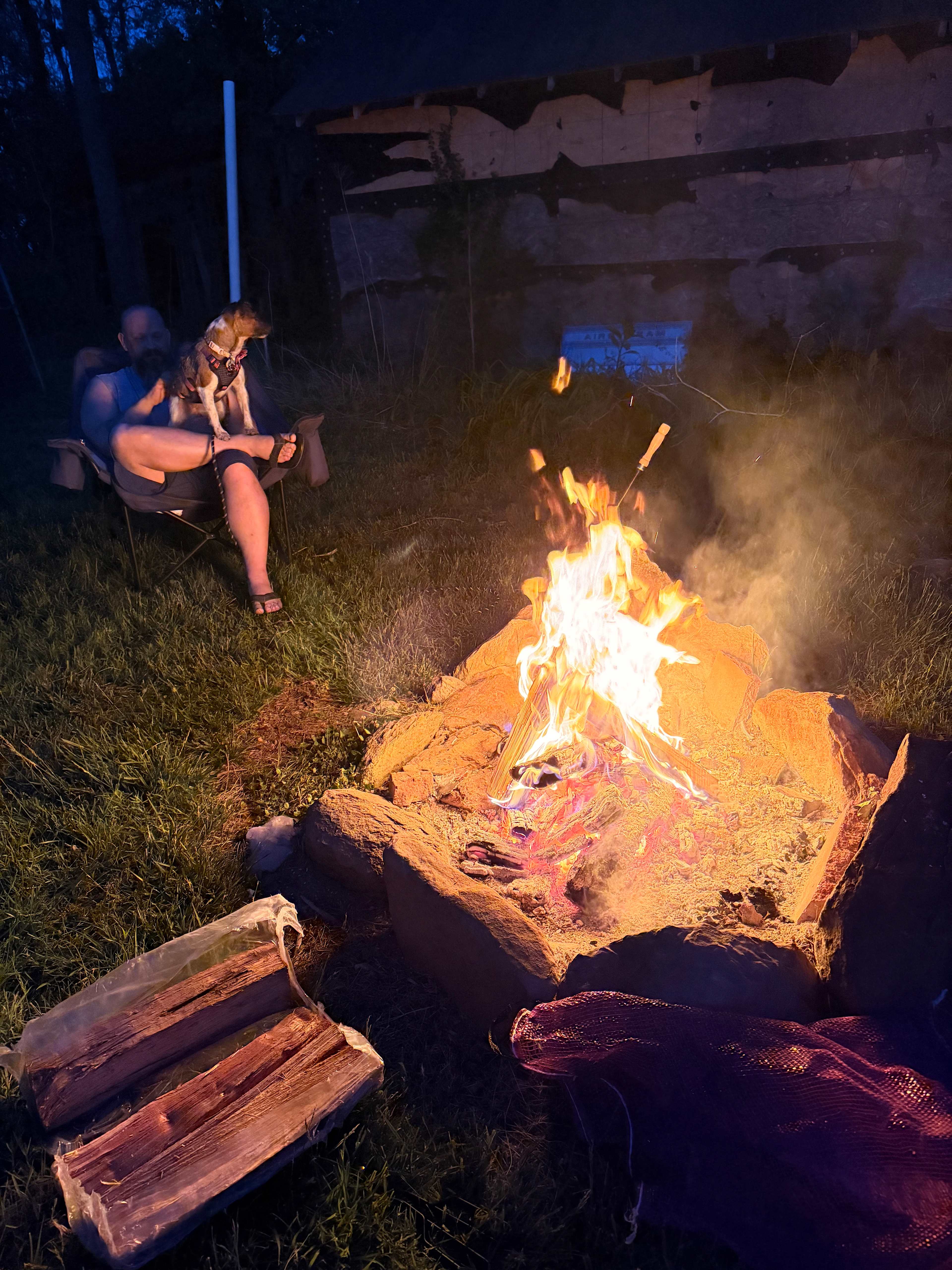 Fun around the campfire 