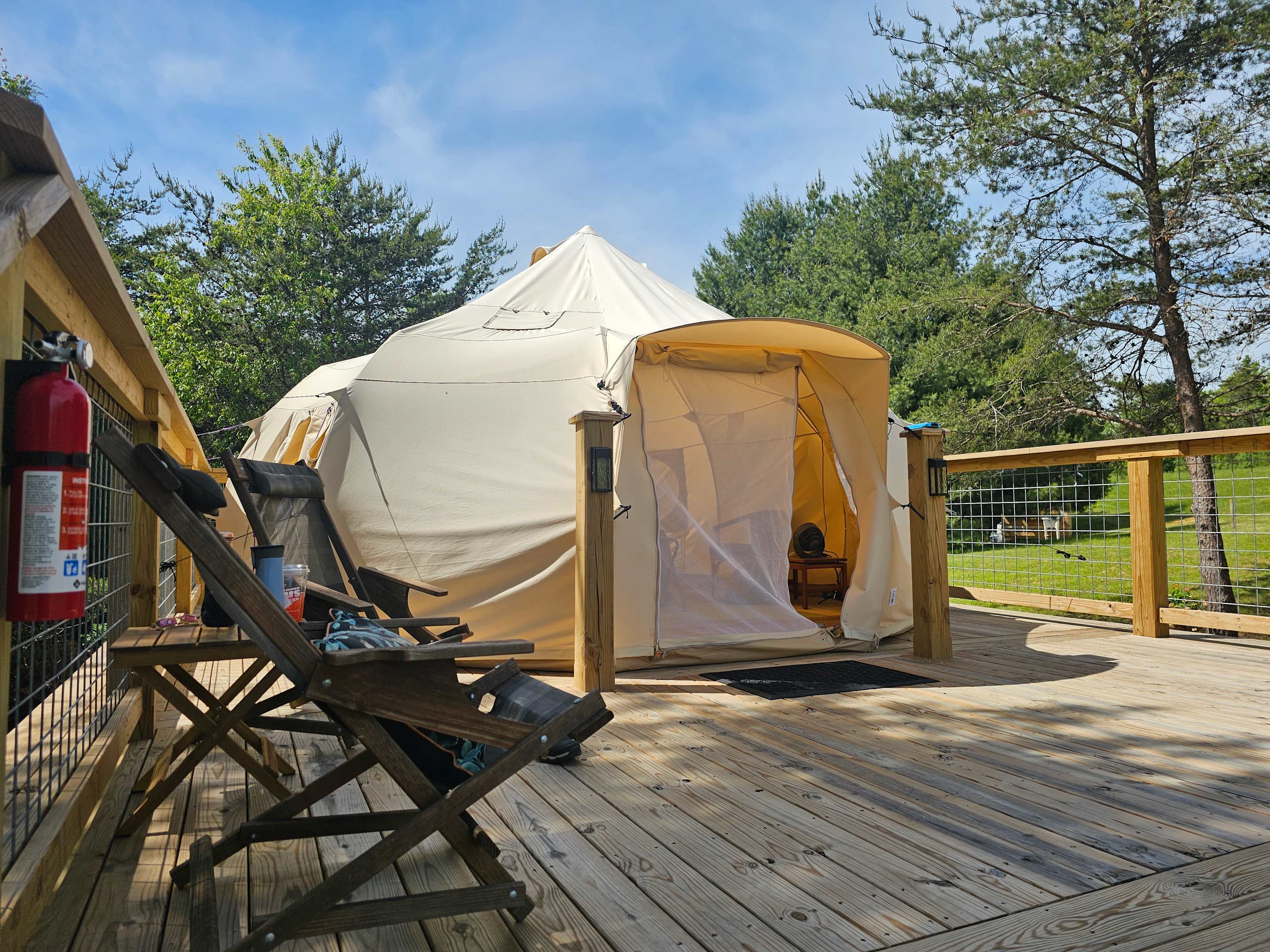 Floyd Glamping @ Bluebird Sanctuary