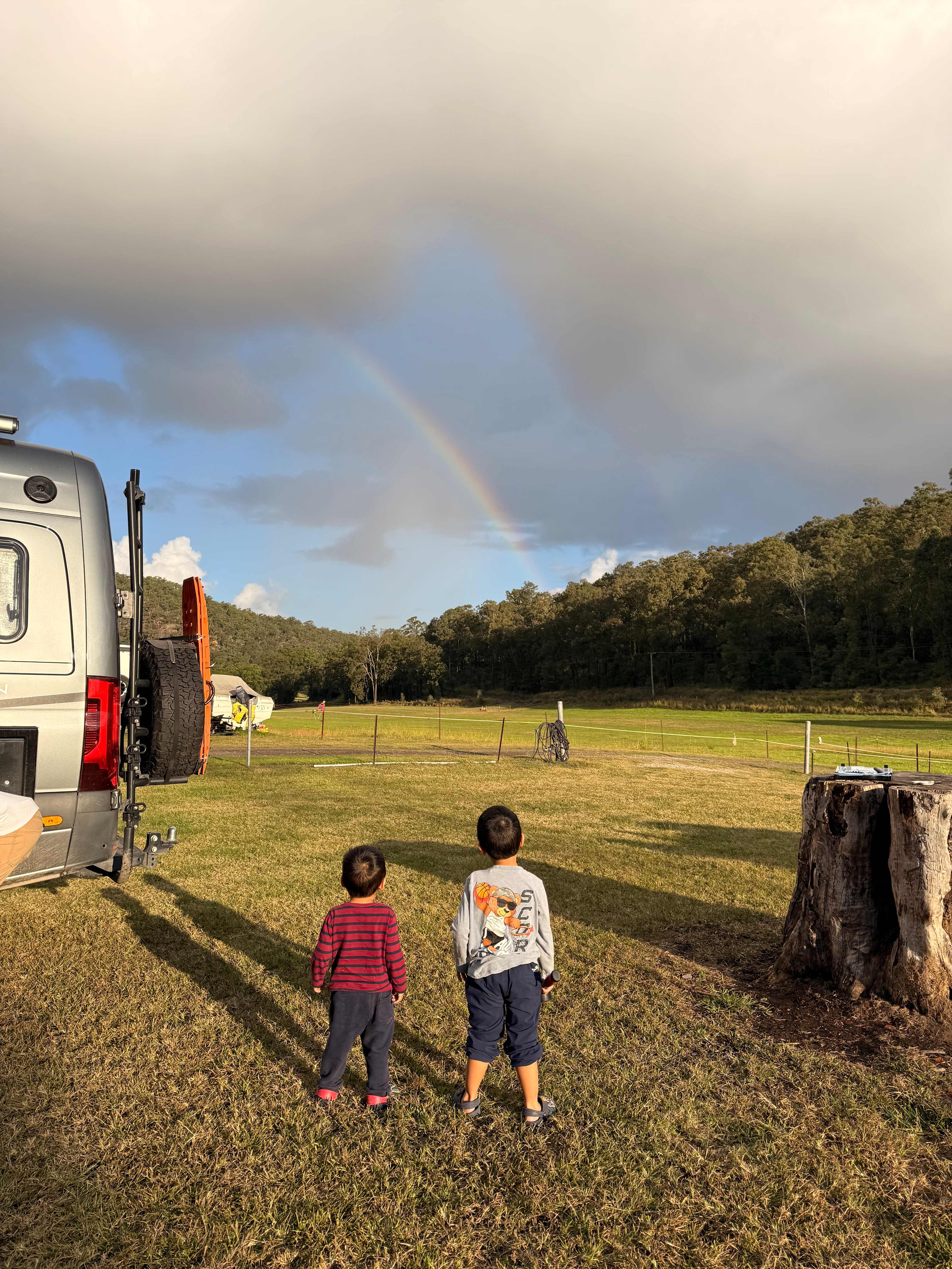 "DeView" Colo River Camping