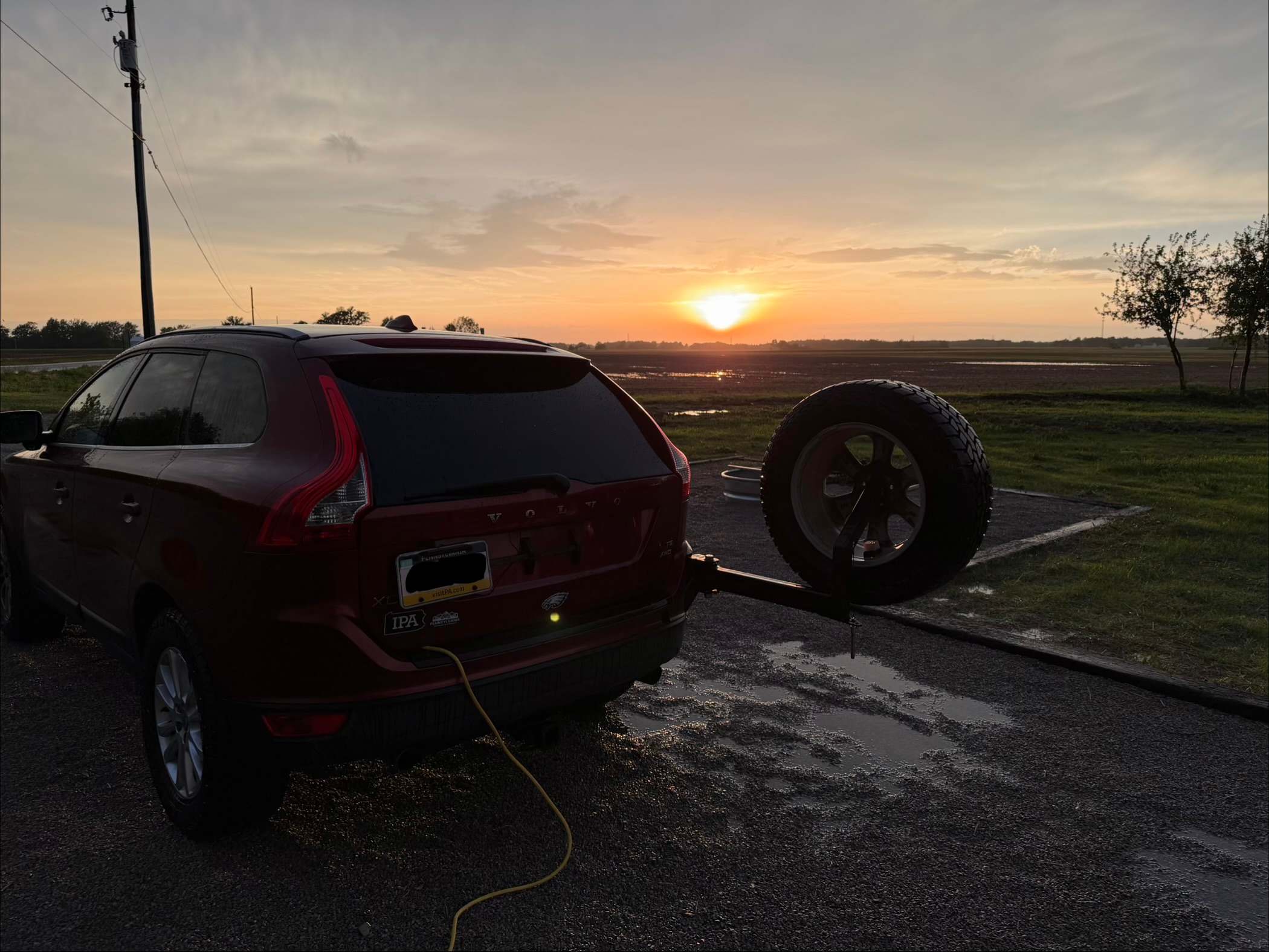 Car camping -a break in the rain!