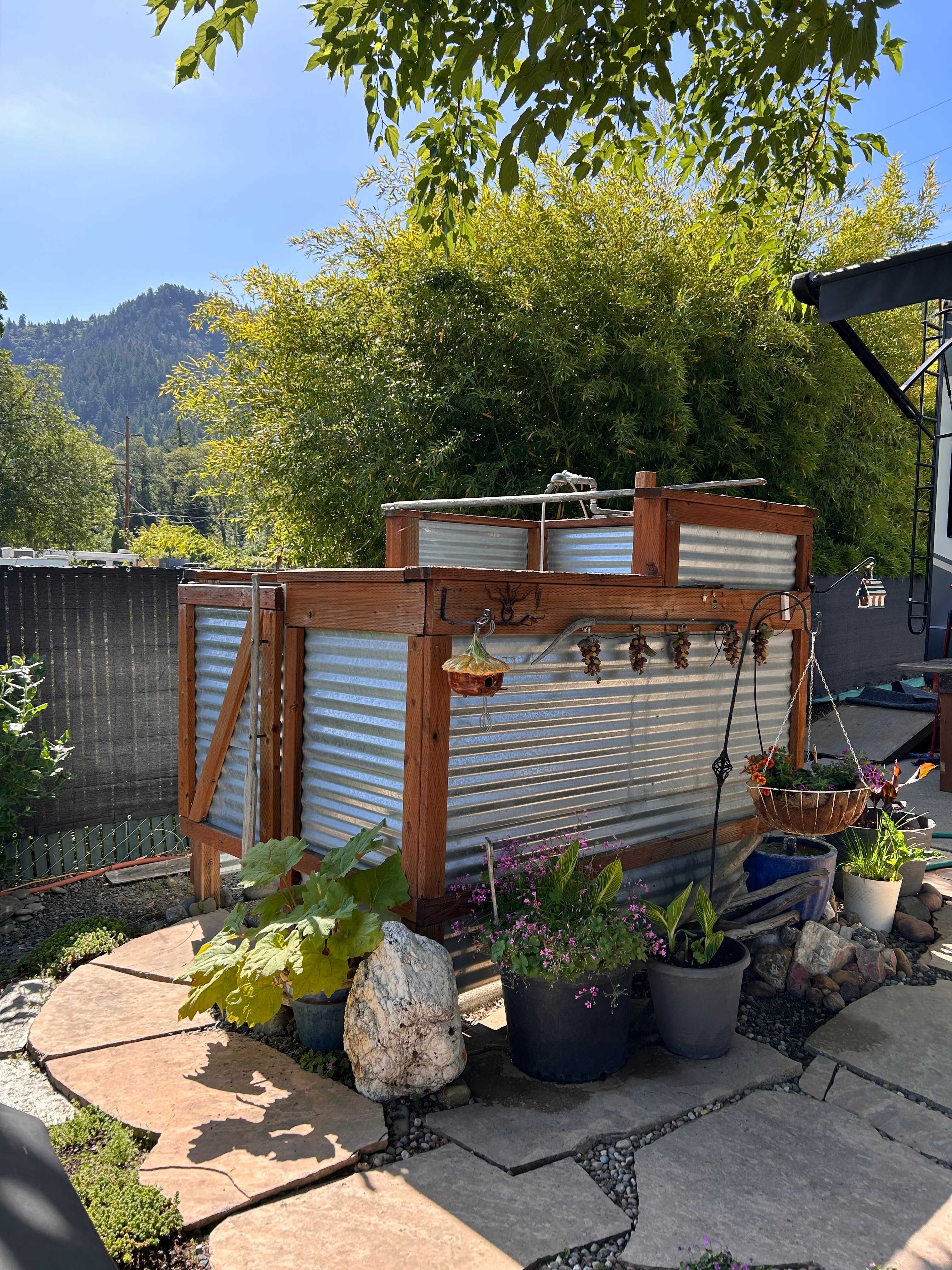 Outdoors shower for guests