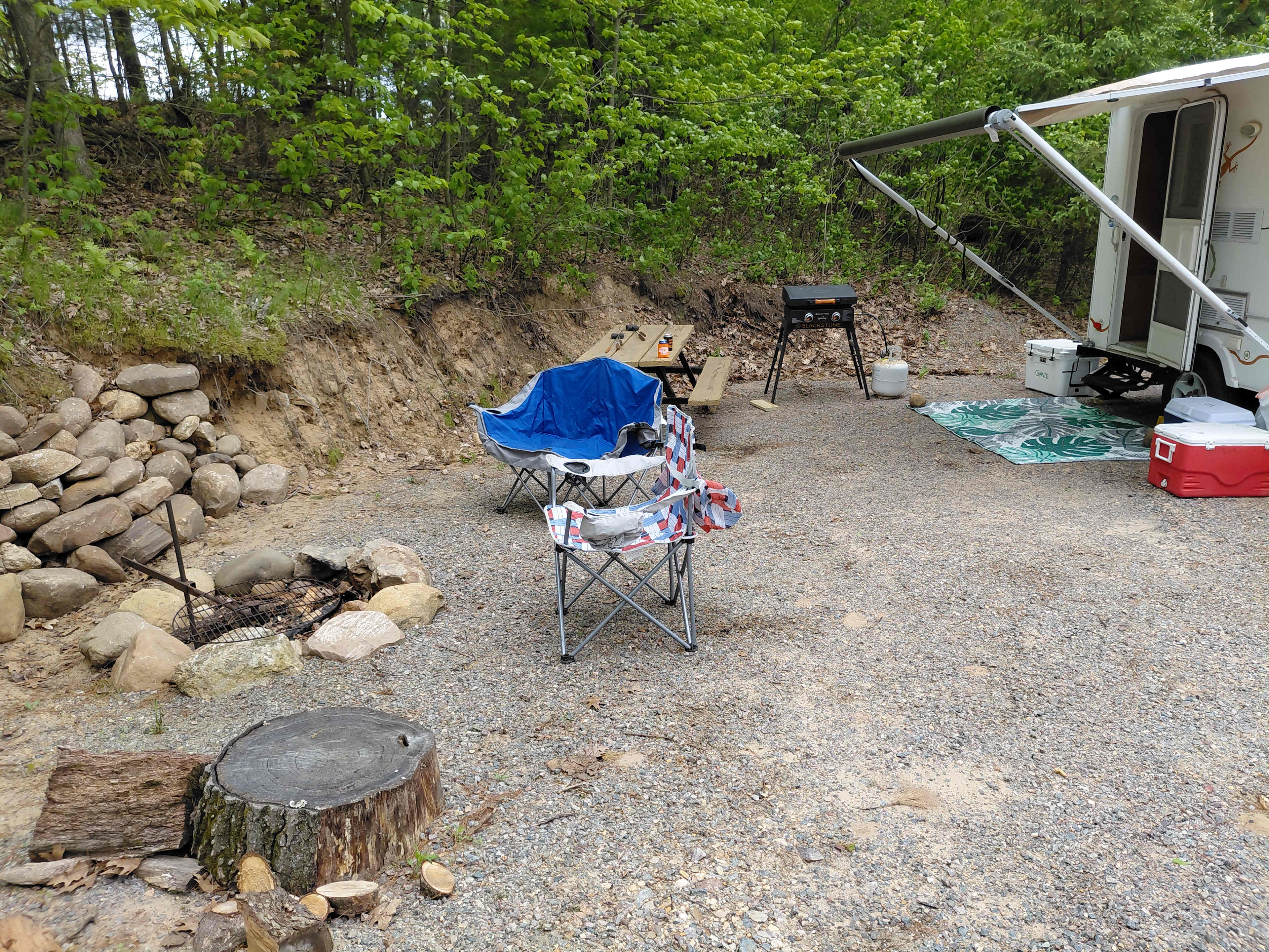 CampStaysAtCamp