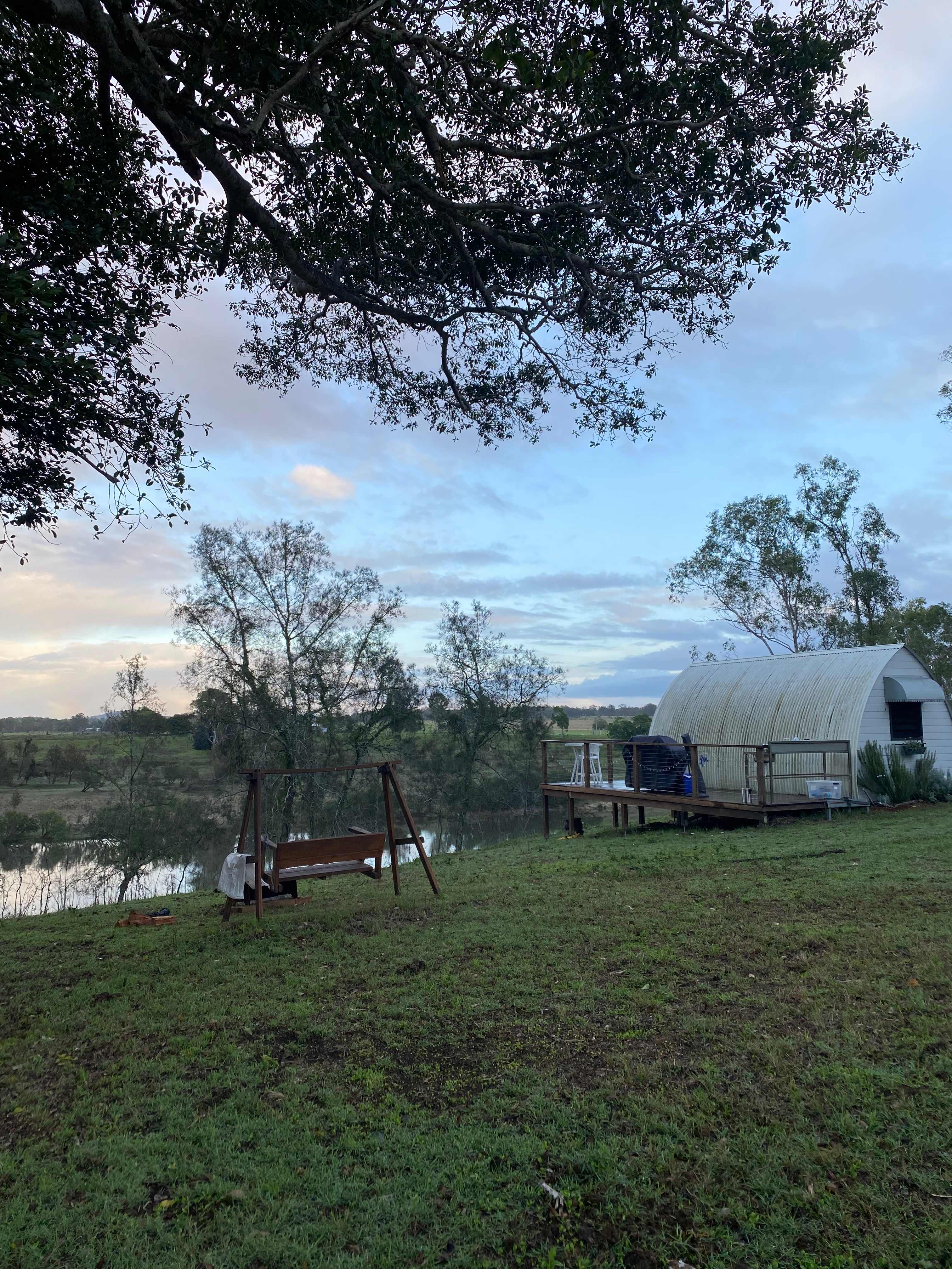 Clarence Riverview Lodge Glamping