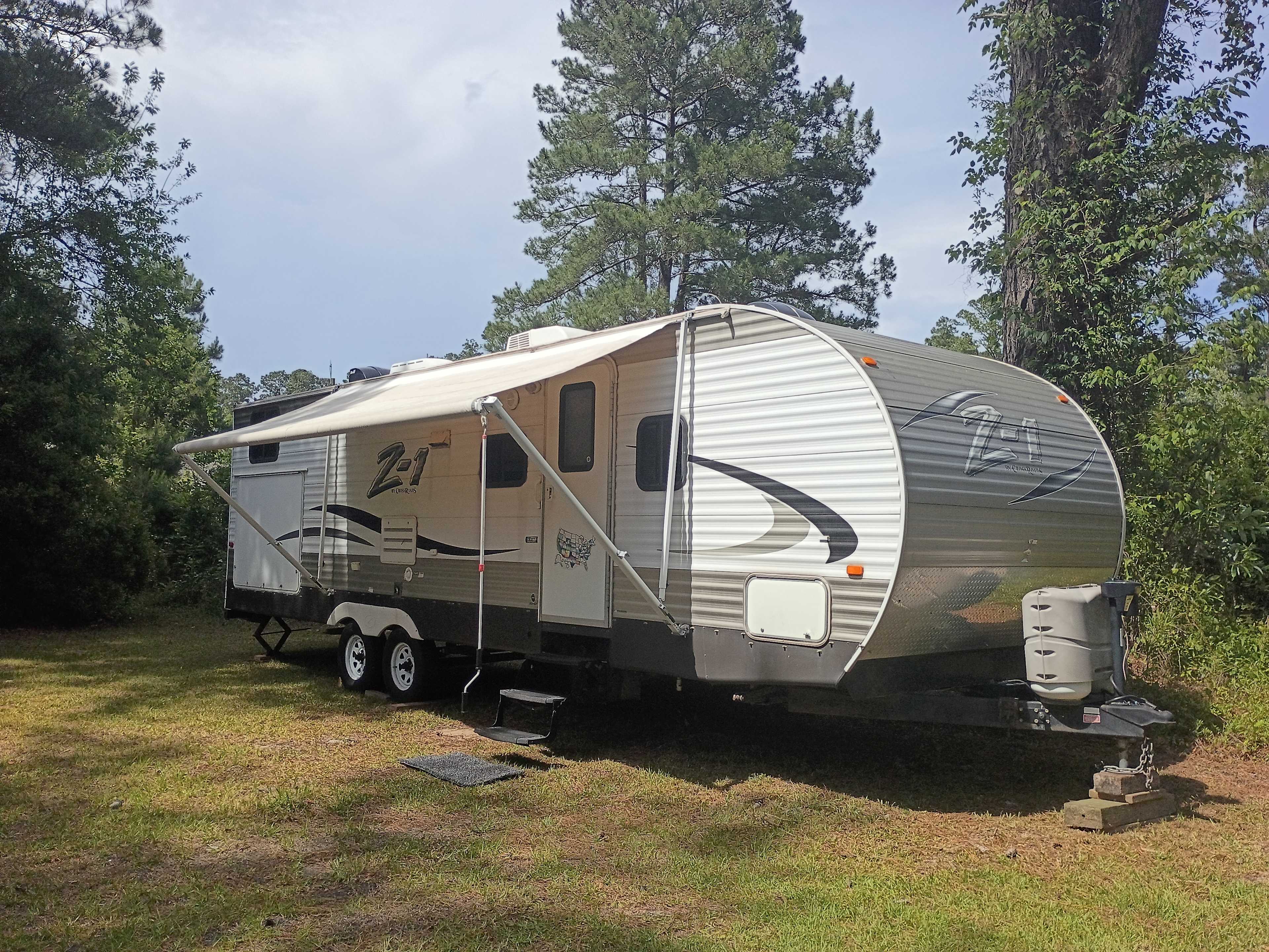 30' travel trailer.... Nice cozy nook!