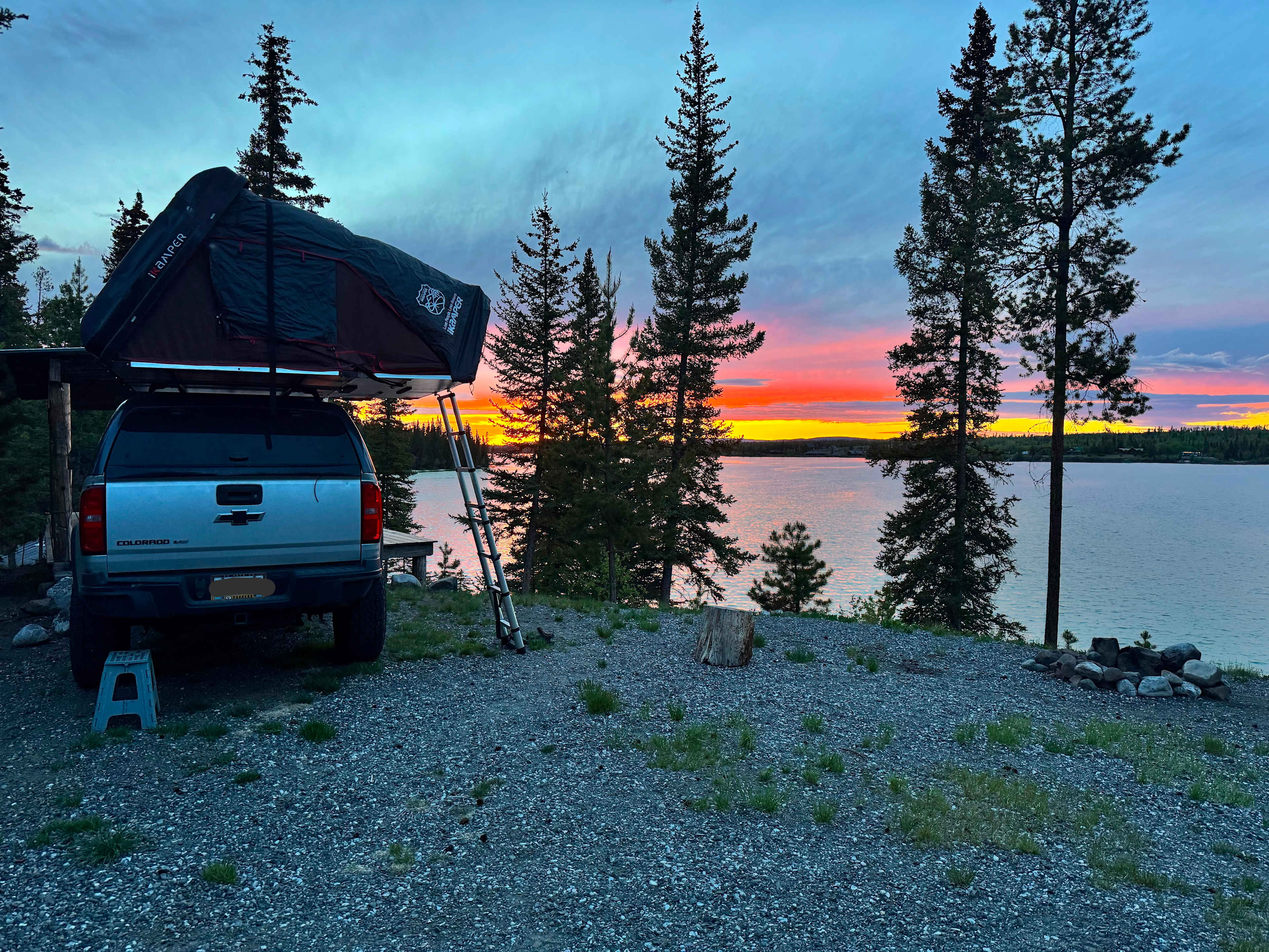 Sunset Knoll Sites on Big Bar Lake