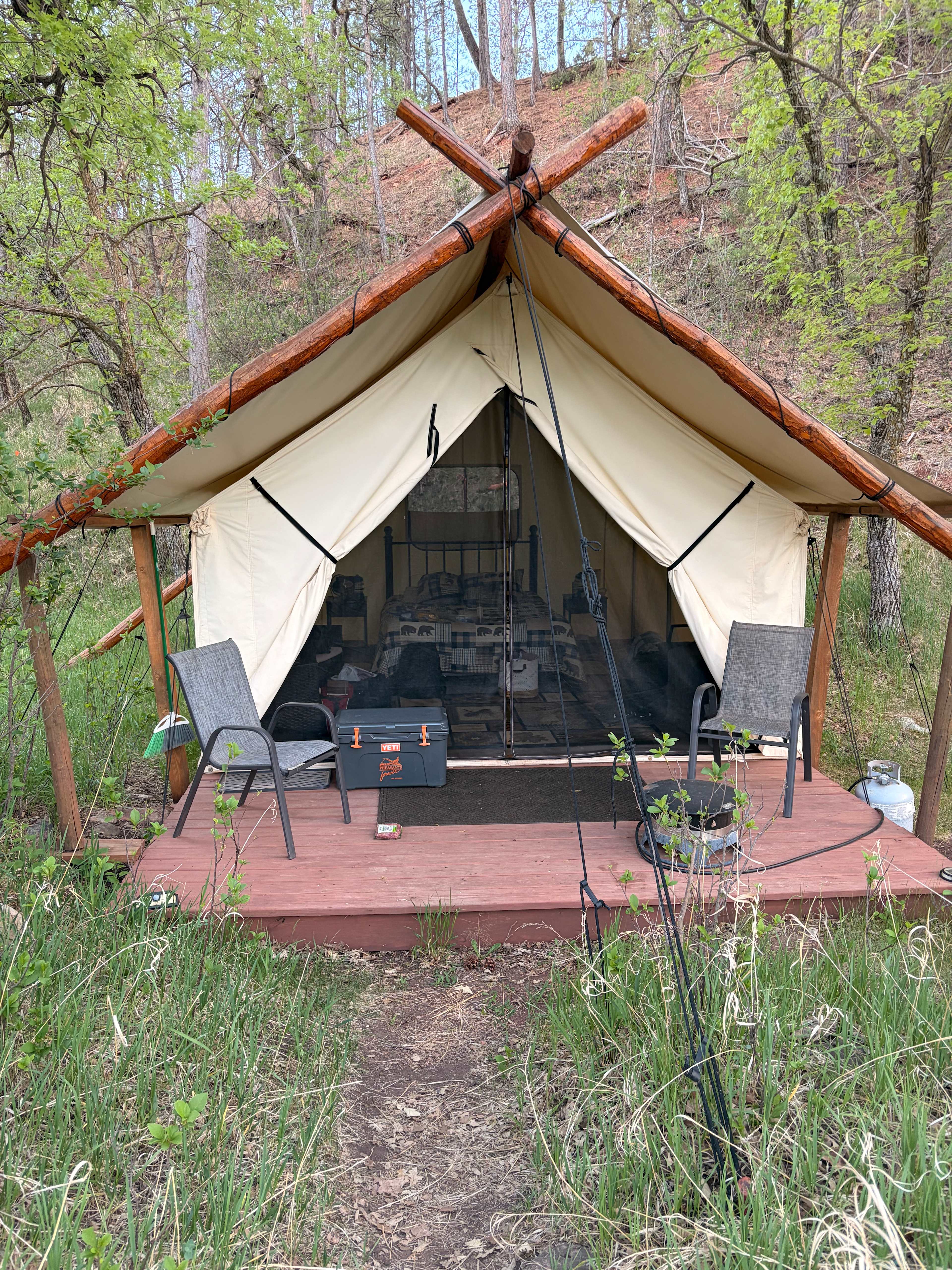 Bear Den Cabins & Camp