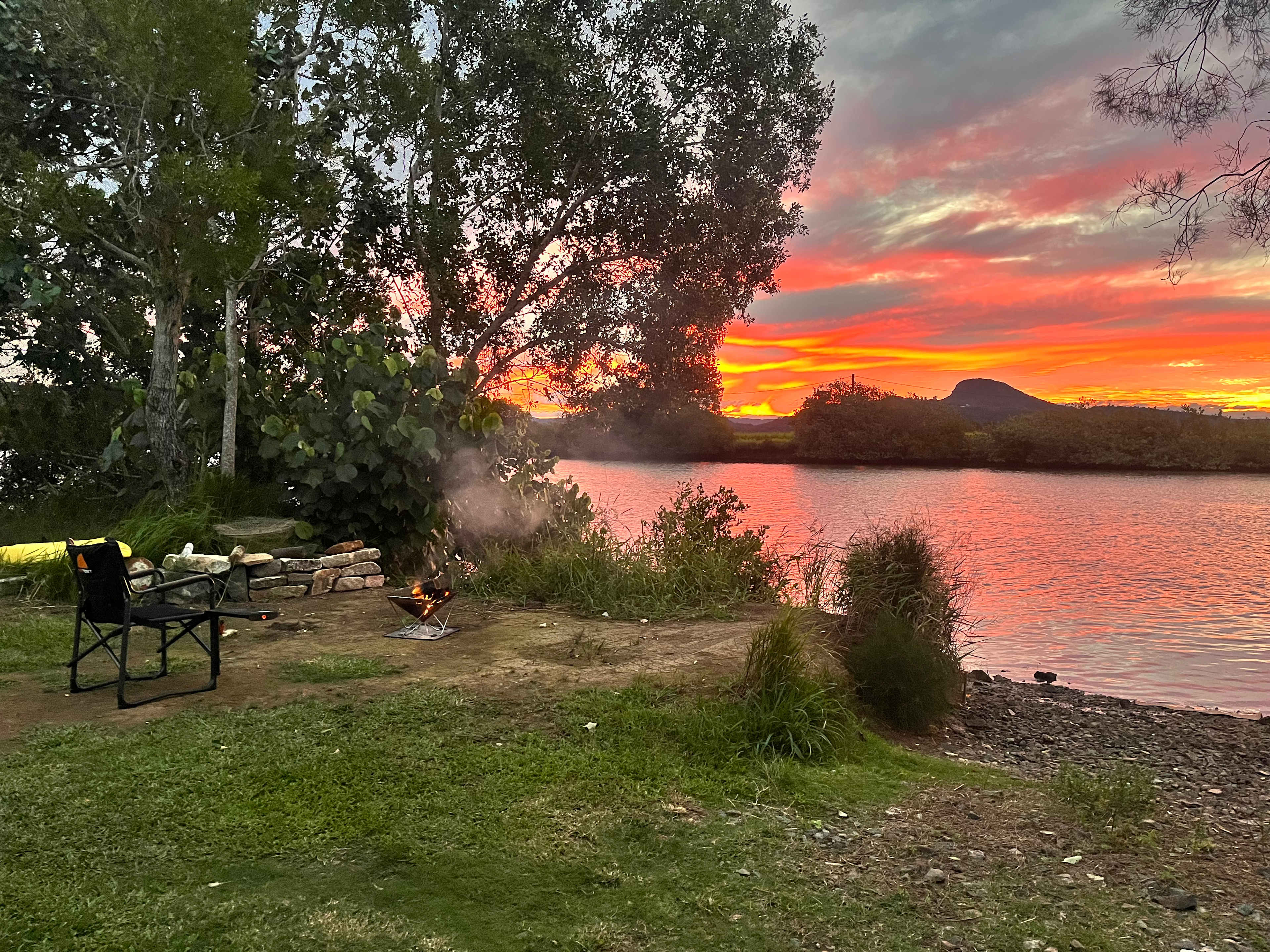 Burtons Riverside Campgrounds