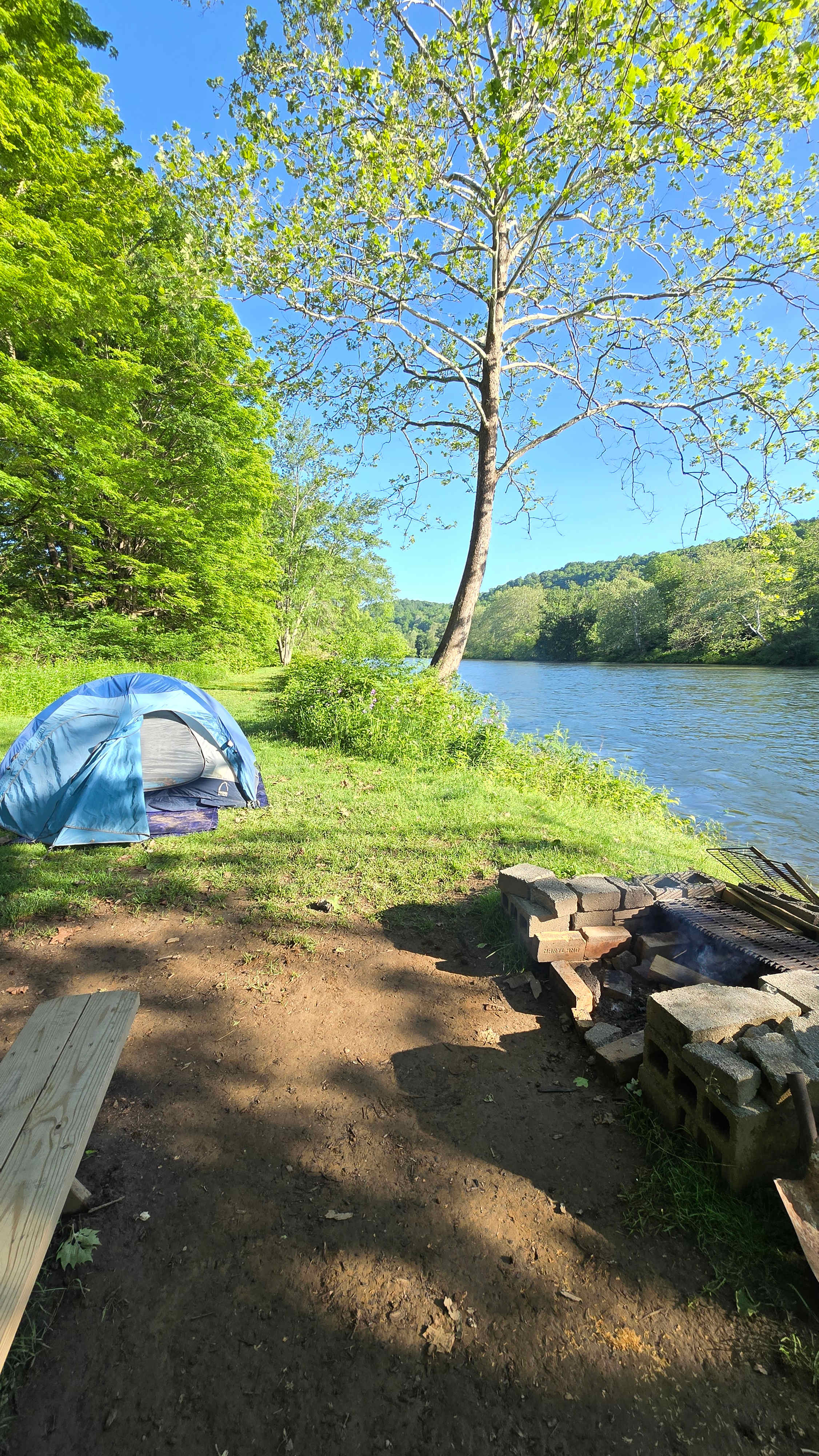 Private Riverside Retreat