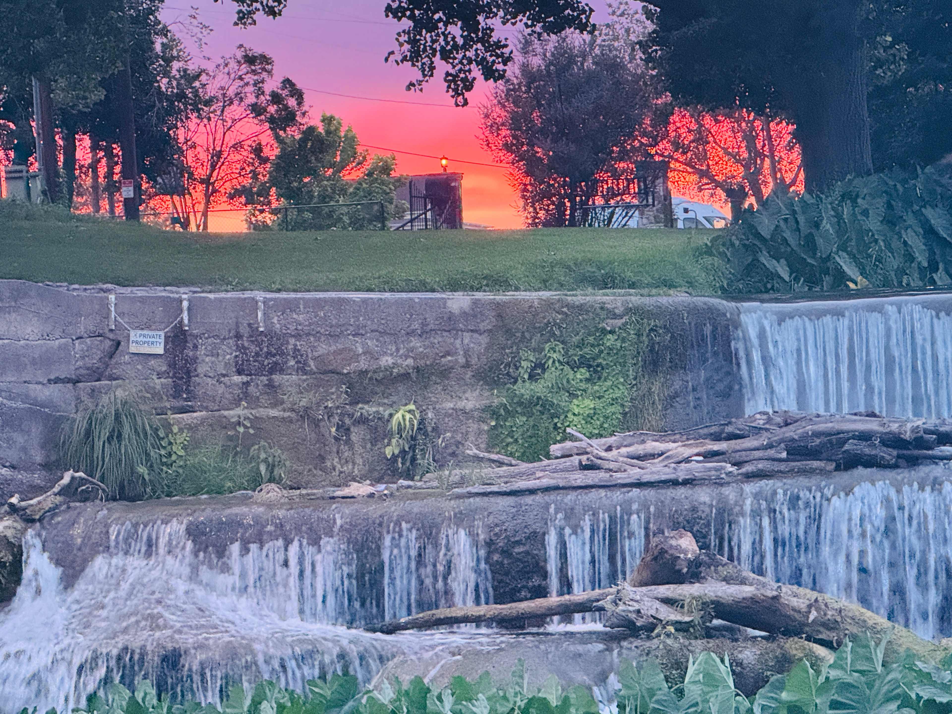 The Best Dam Spot