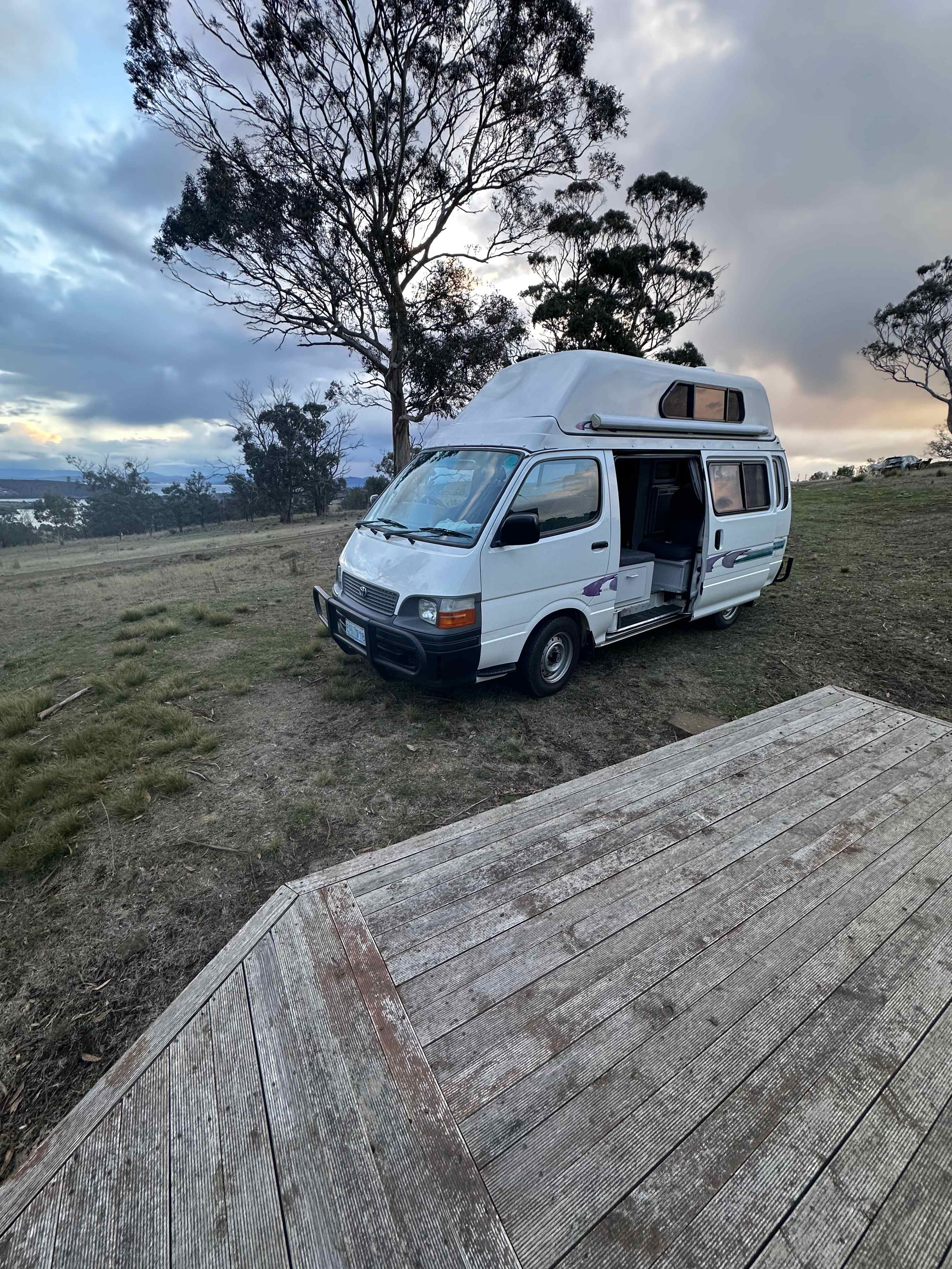 Bomana - Bushland Delight with Breathtaking Views