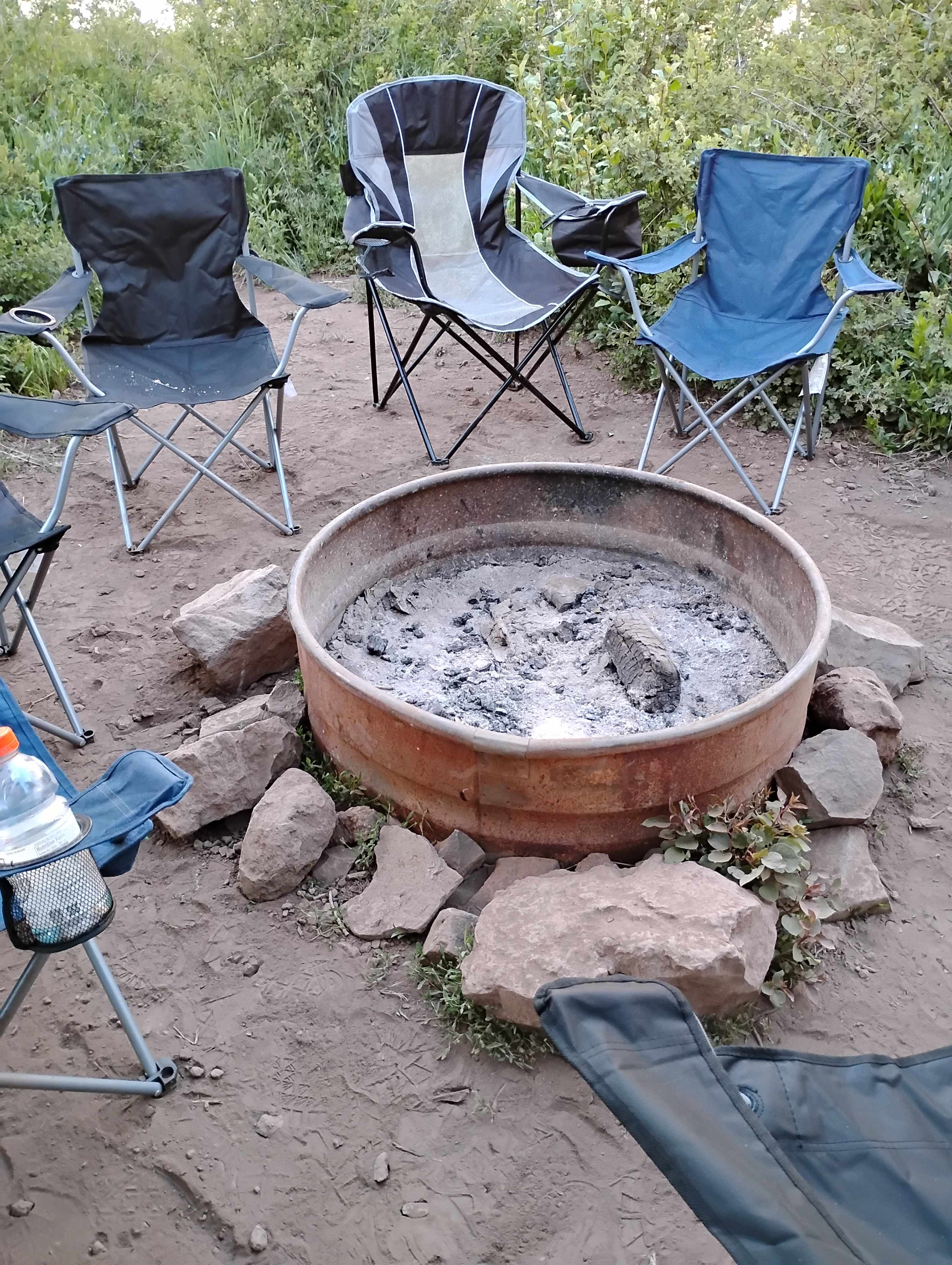 Campfire restrictions, but nice pit.