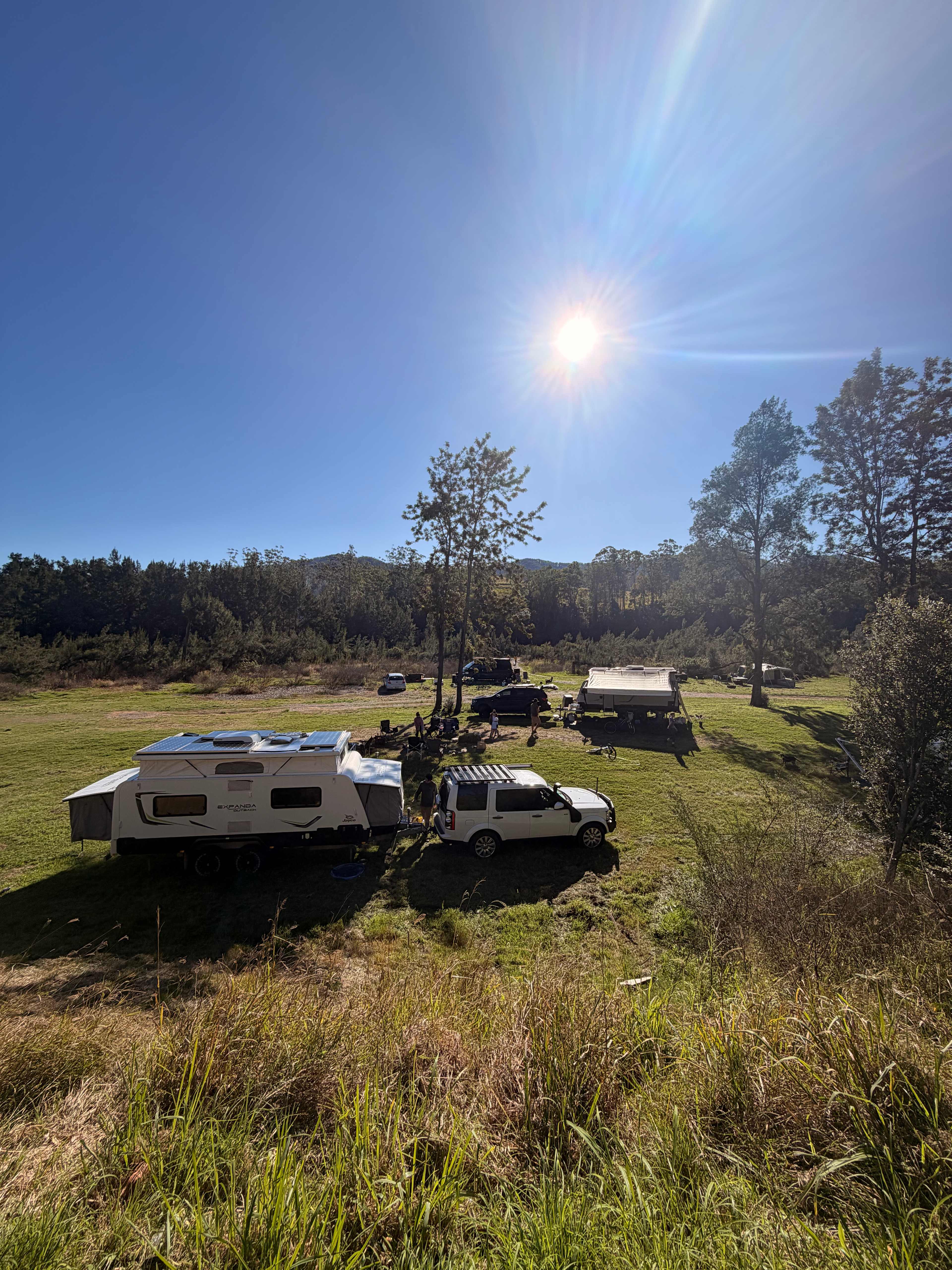 Long Flat Pub Riverside Camping