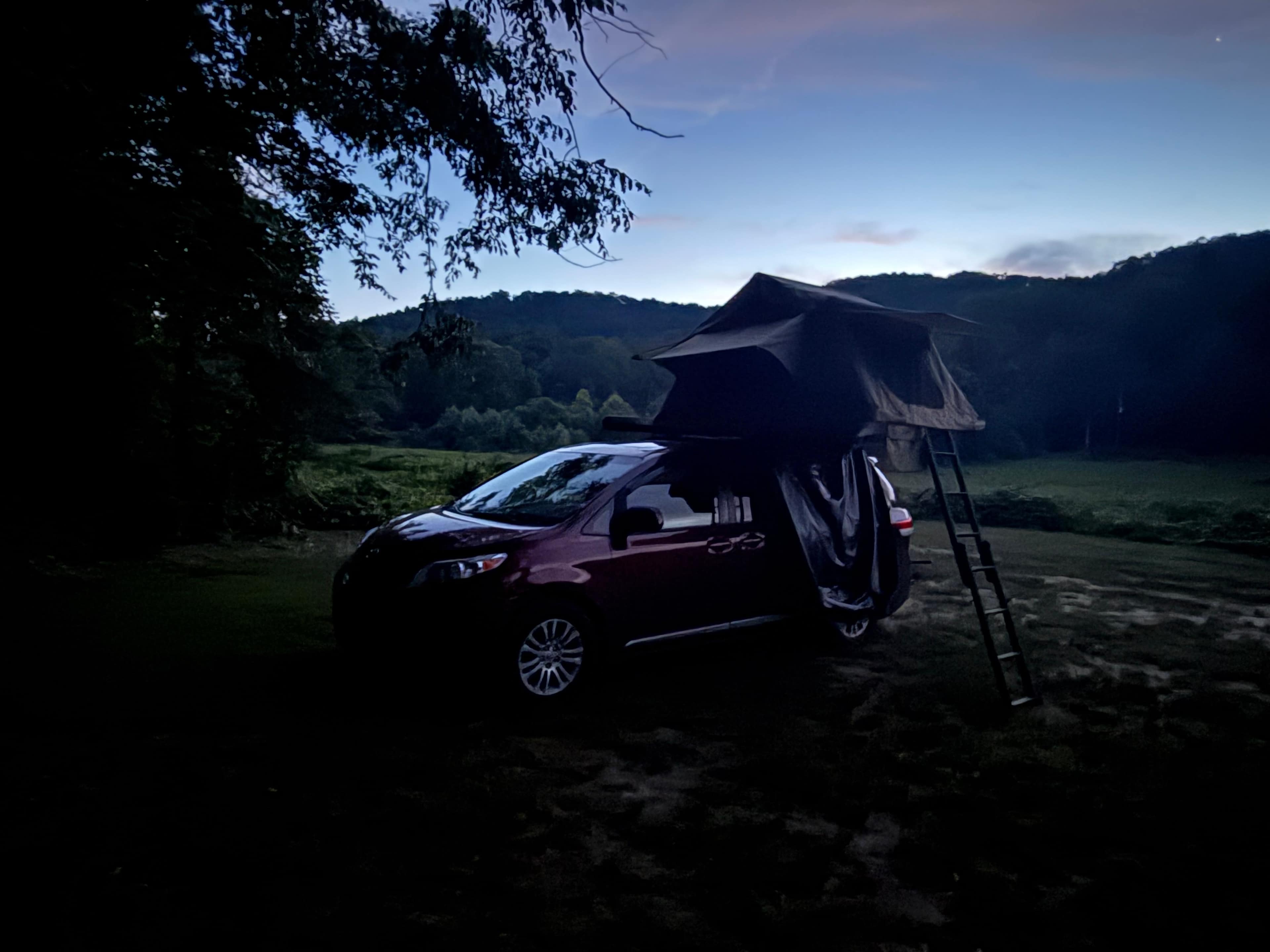 Broken Oak Riverside Getaway