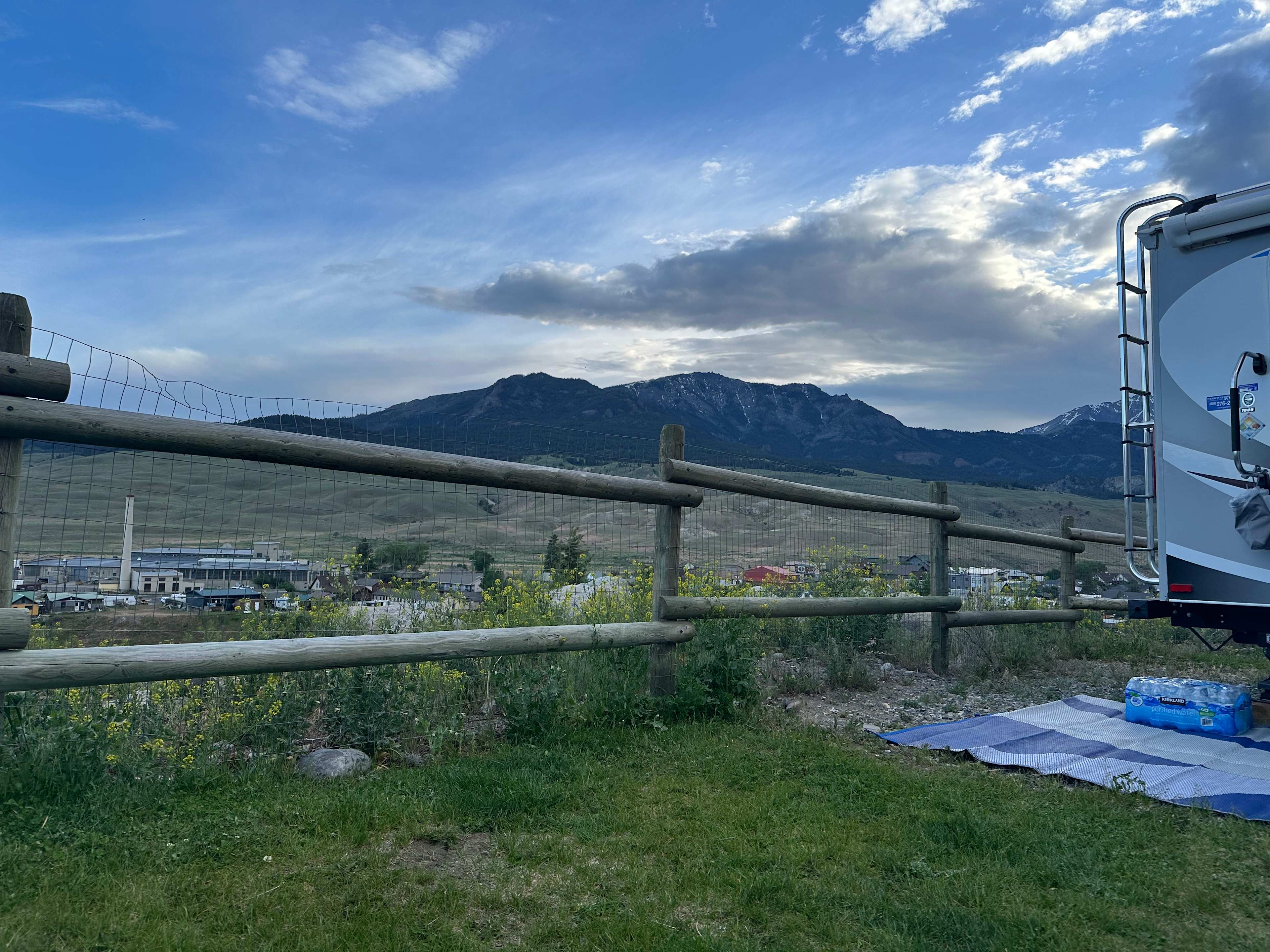 Sun Outdoors Yellowstone North