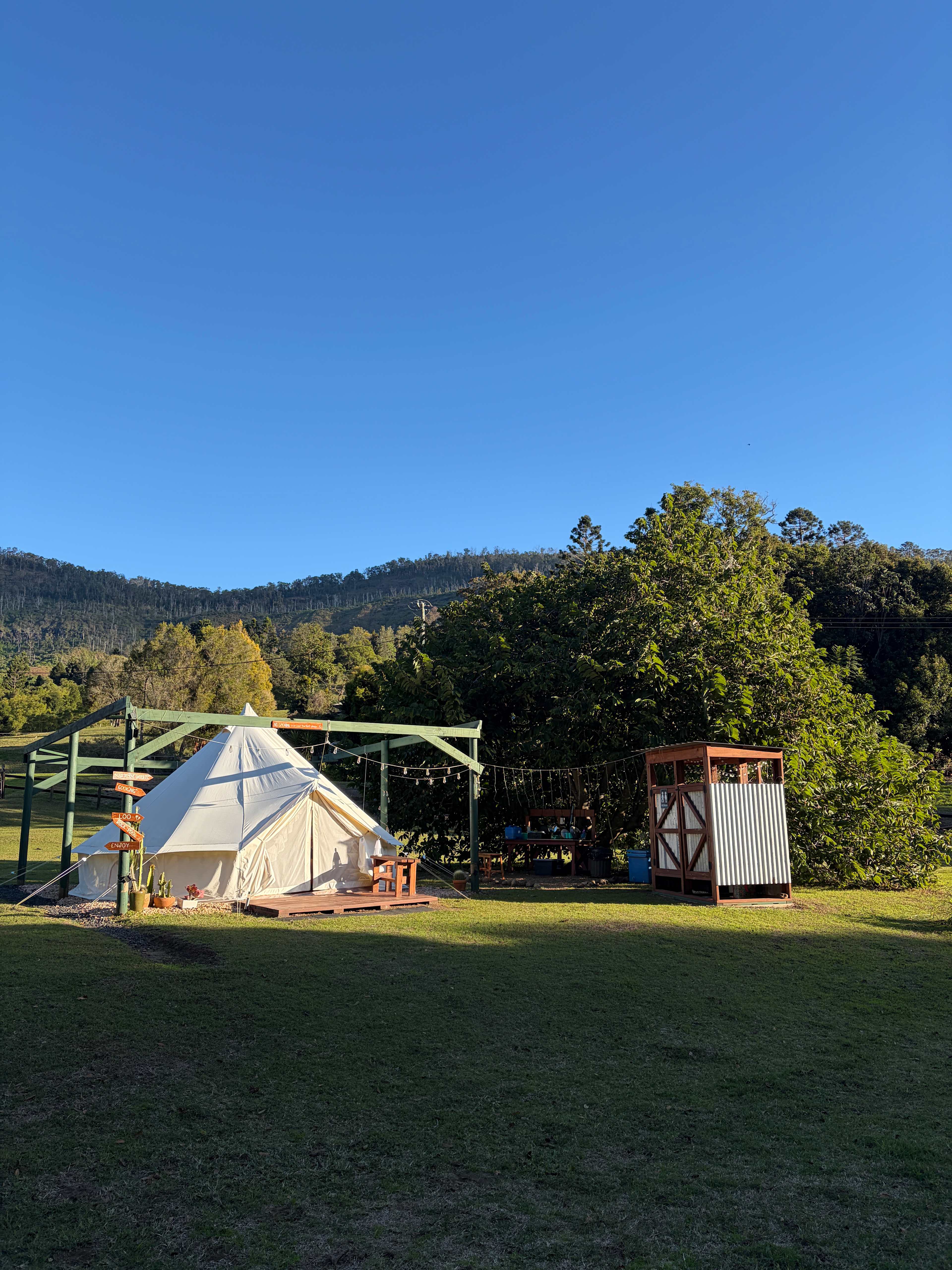 Illinbah Glamping off grid .