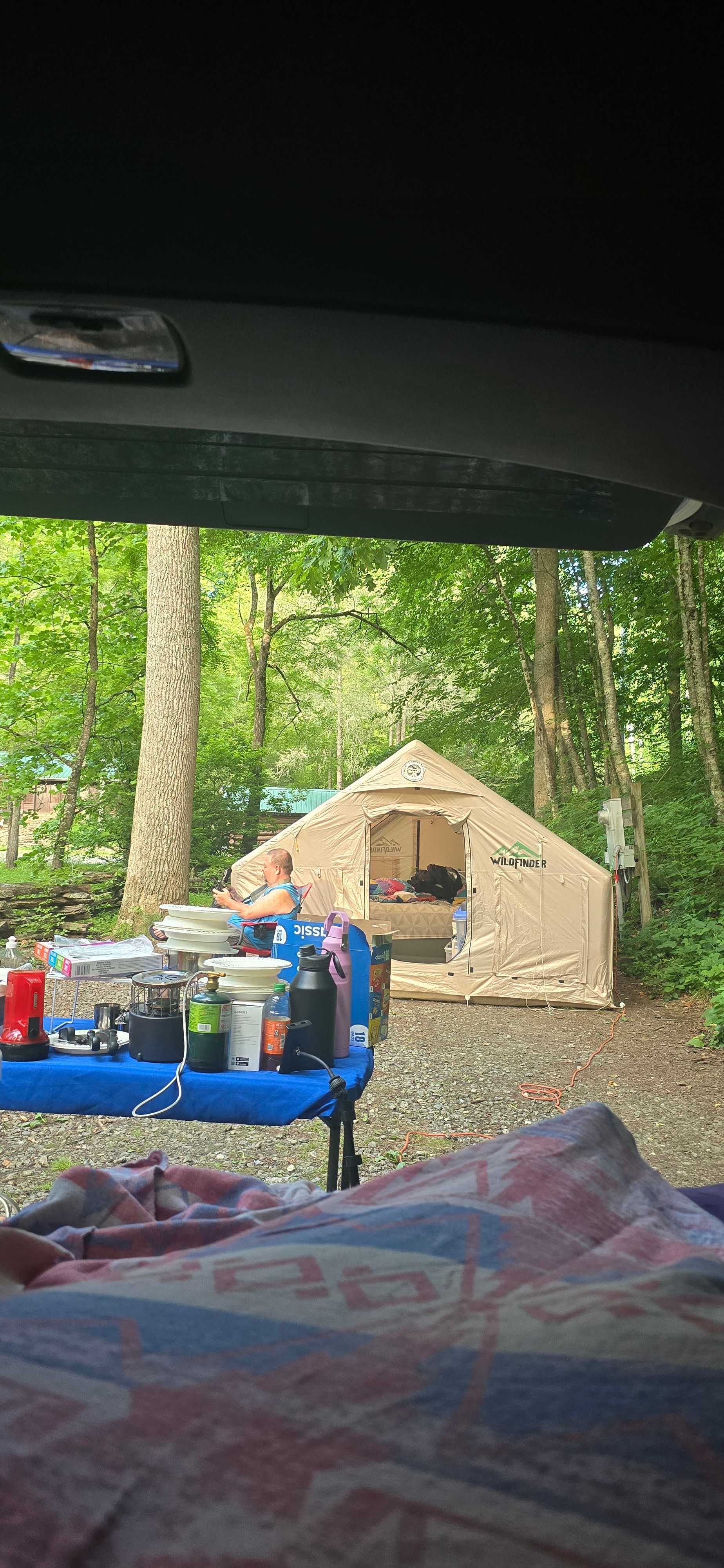 RV w hookups 35 acres hike & fish