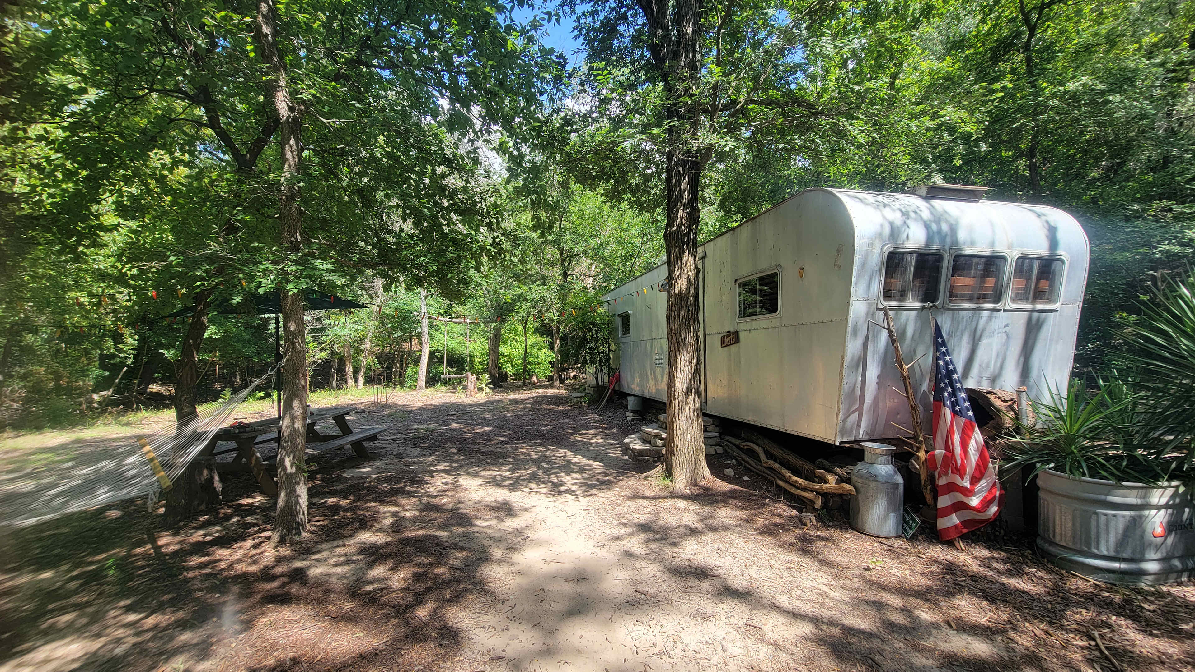 Country Woods Inn
