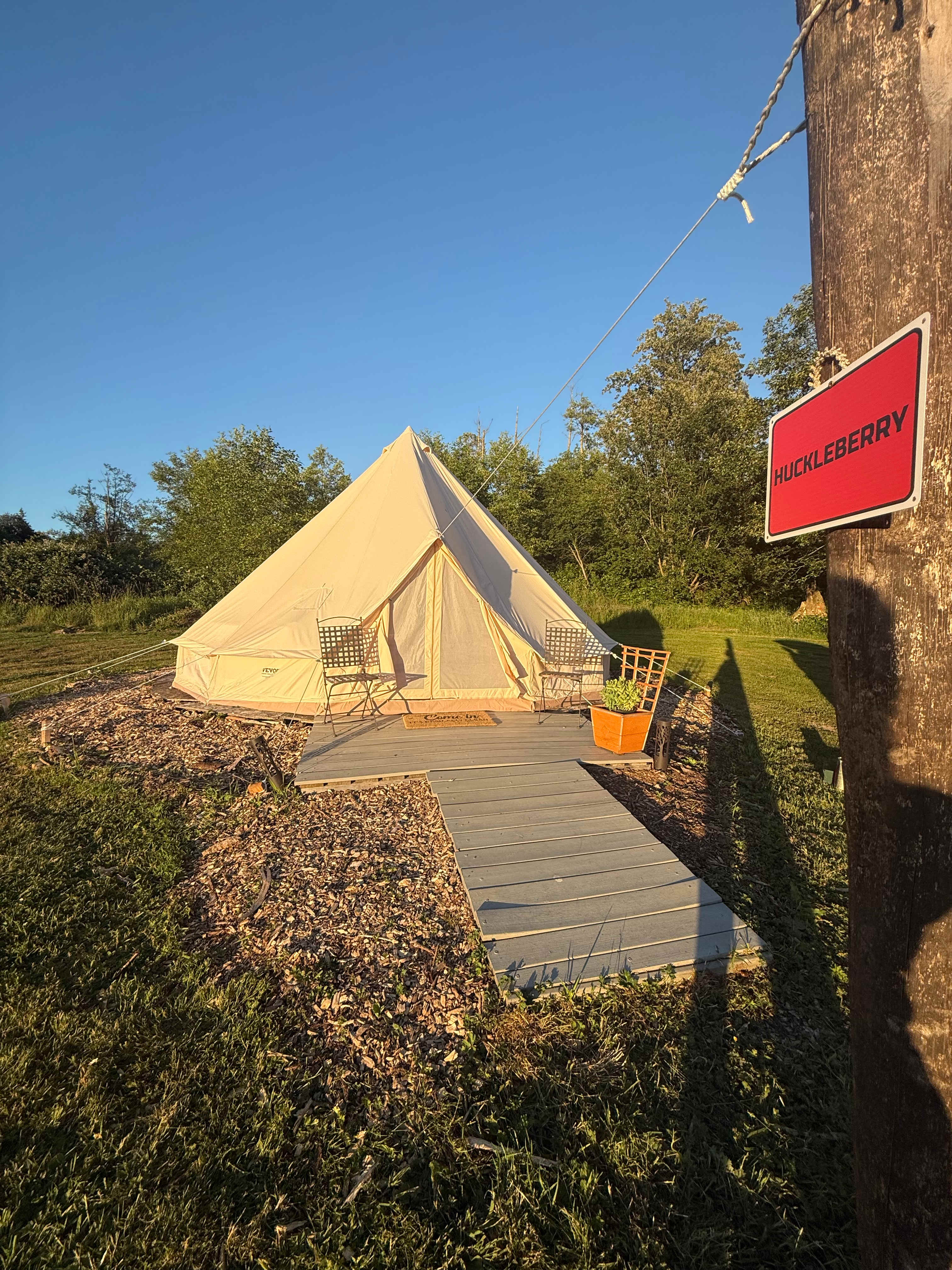 Huckleberry Yurt! 