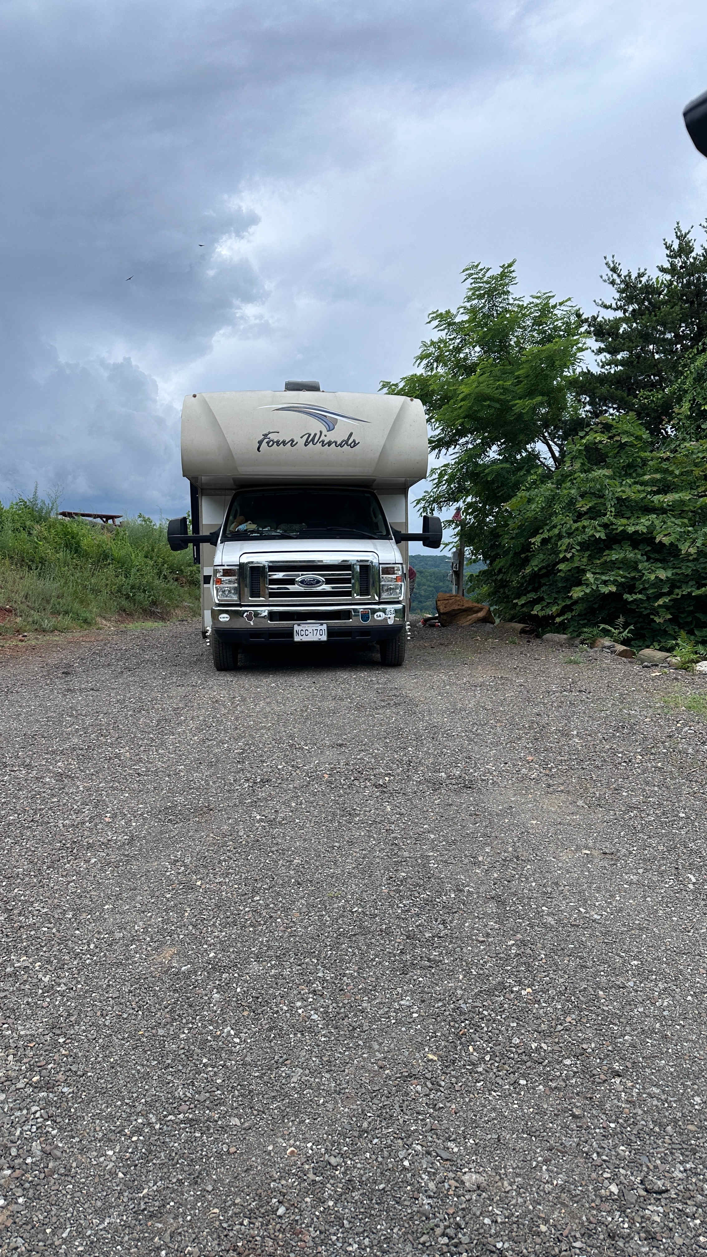 Large site, accommodates our 30ft rv with no problem