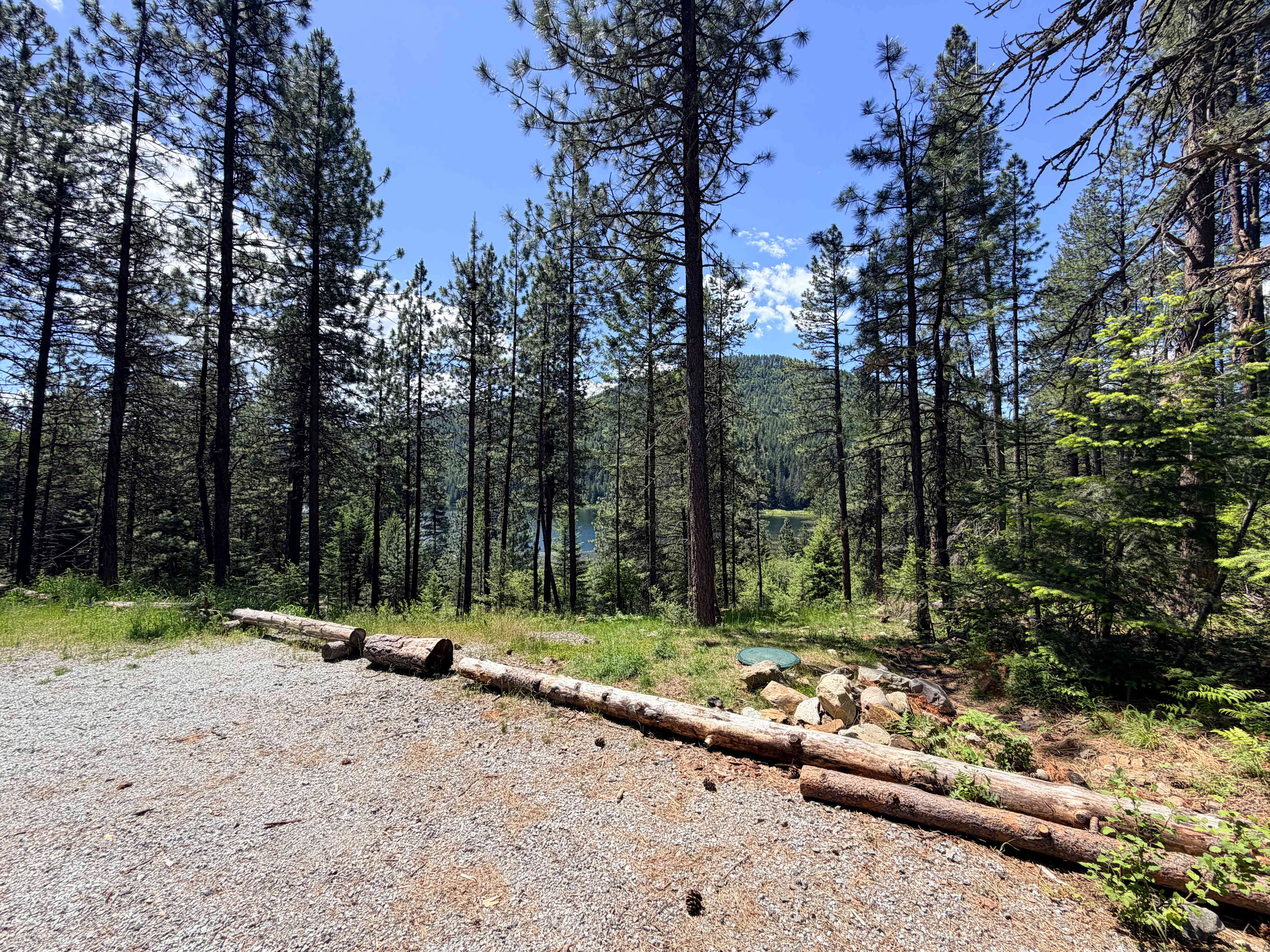 Paradise on Mirror Lake