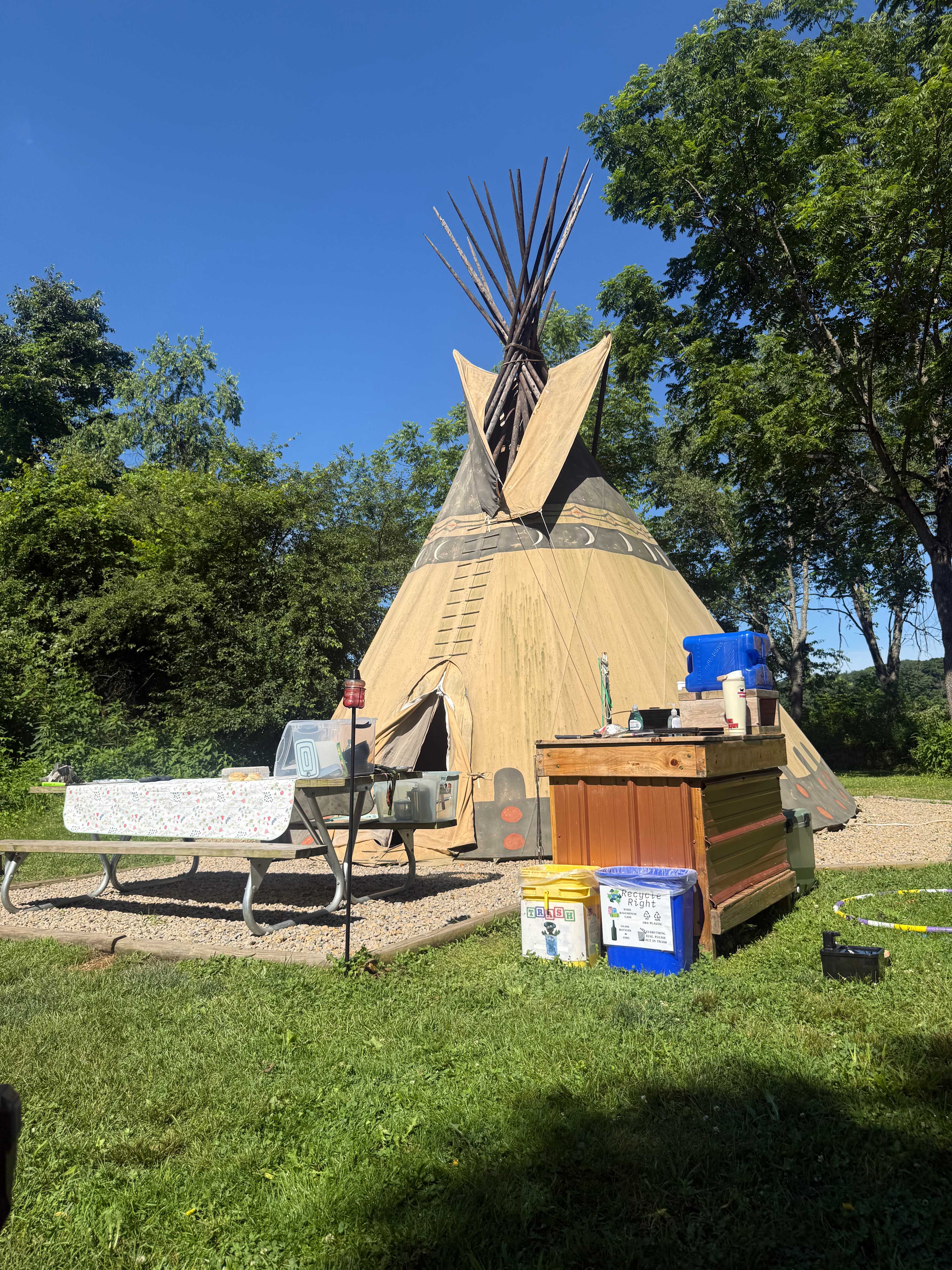 White tail teepee