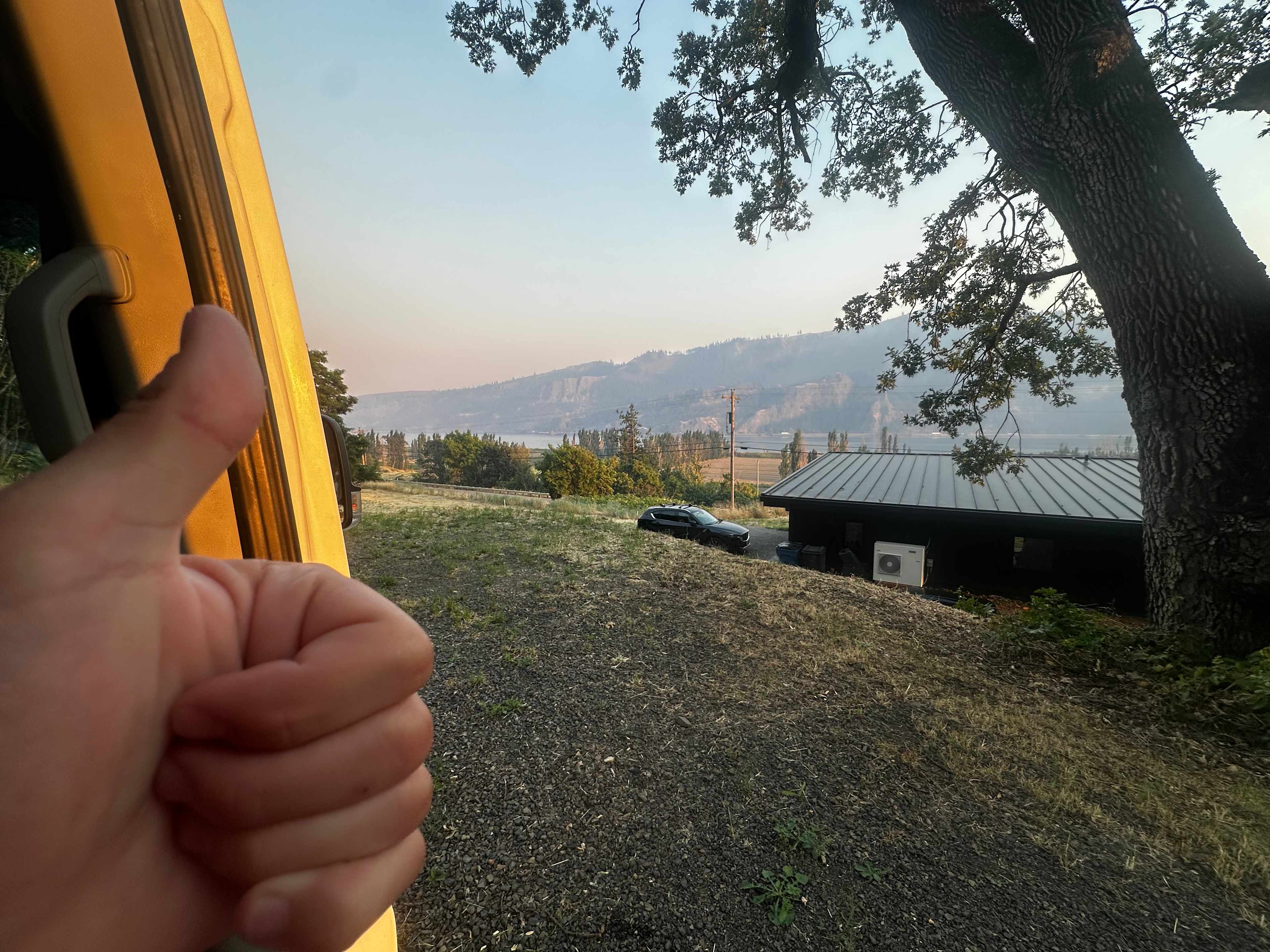 Bingen Beauty: Full Hookups + Views