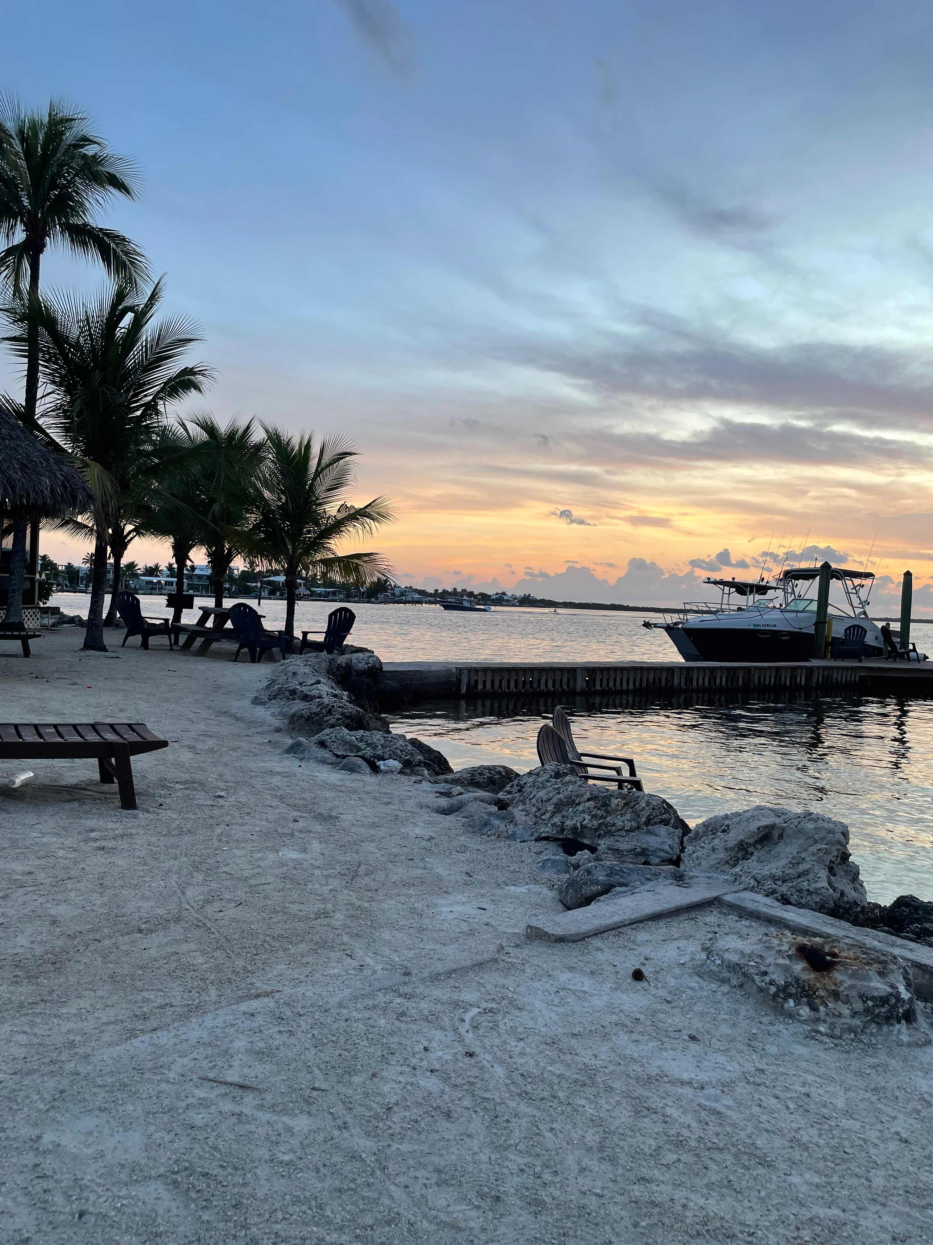 Bring ur boat & catch the sunset @ KingsKamp , Key Largo.