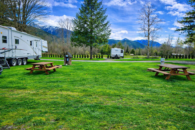 Skagit River RV and Camping