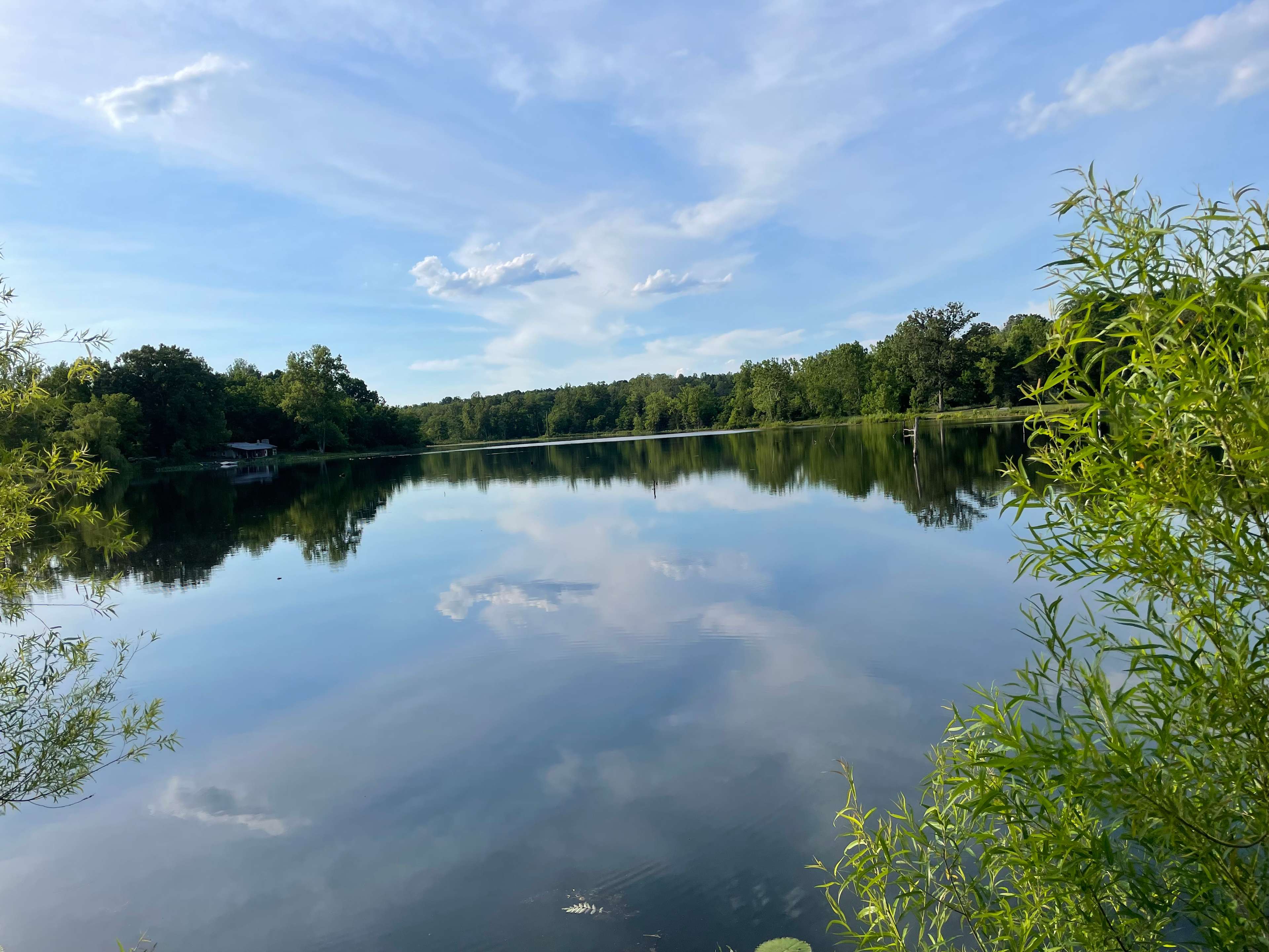Lakefront!! Kayaks Available.