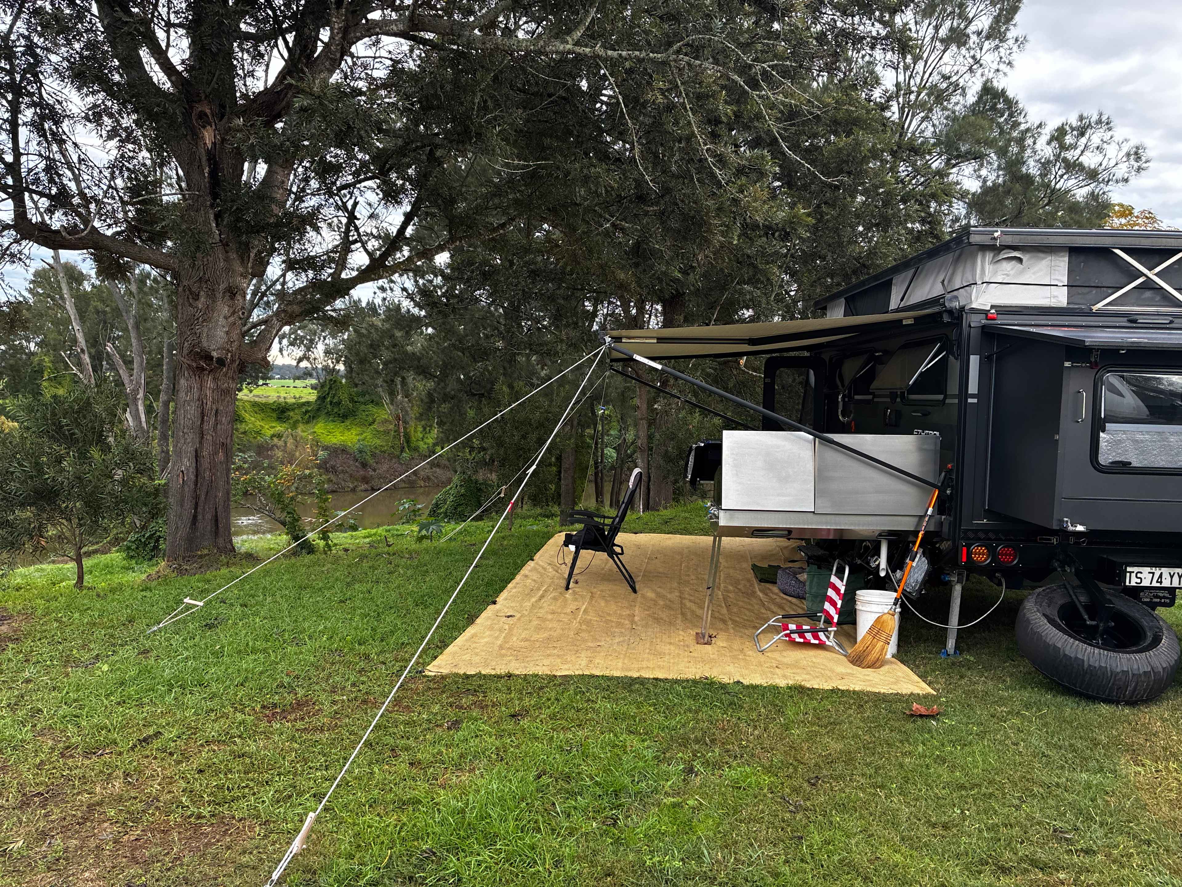 Camp on Hunter (Elderslie)