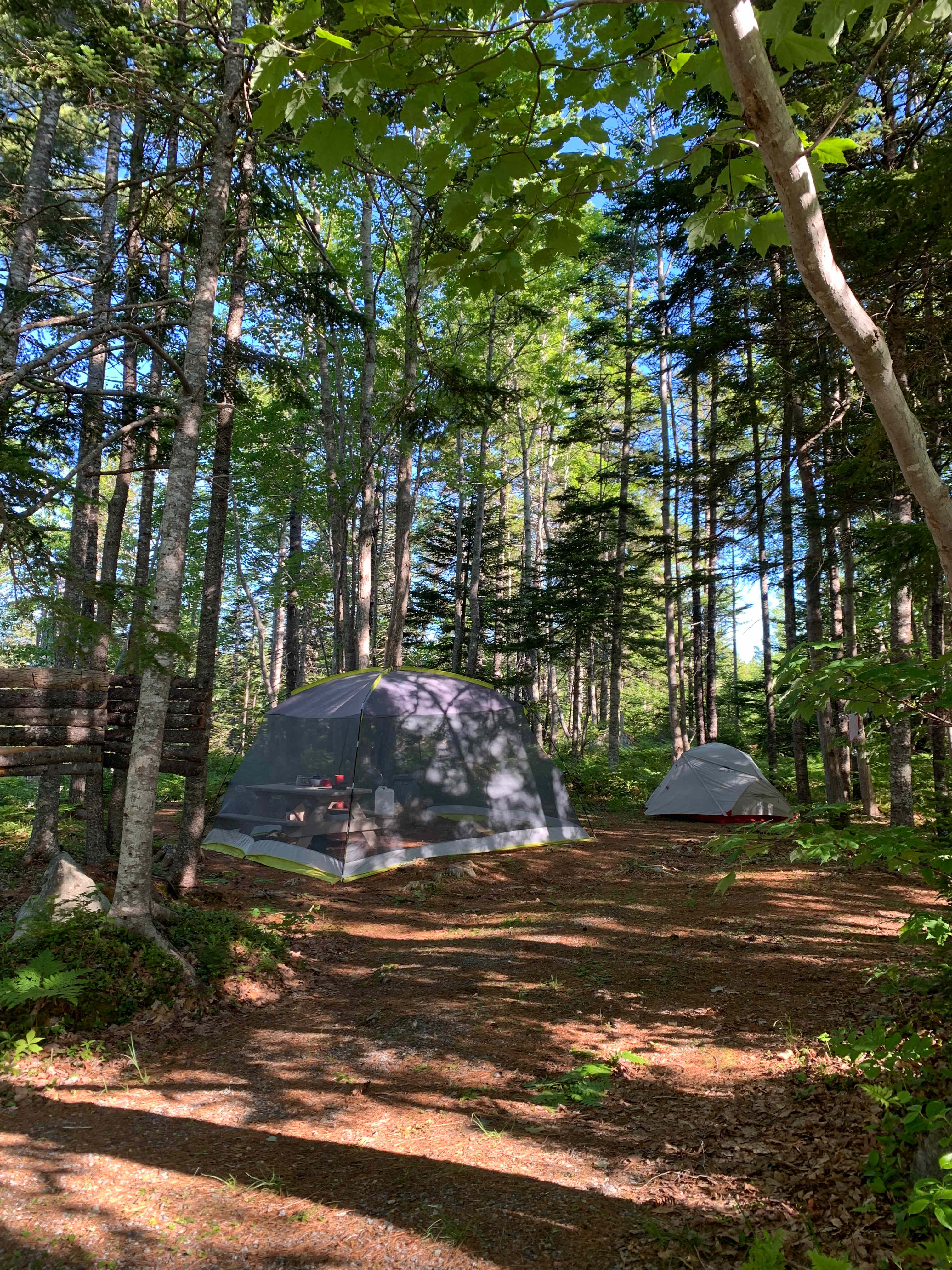 Little Lake Retreat