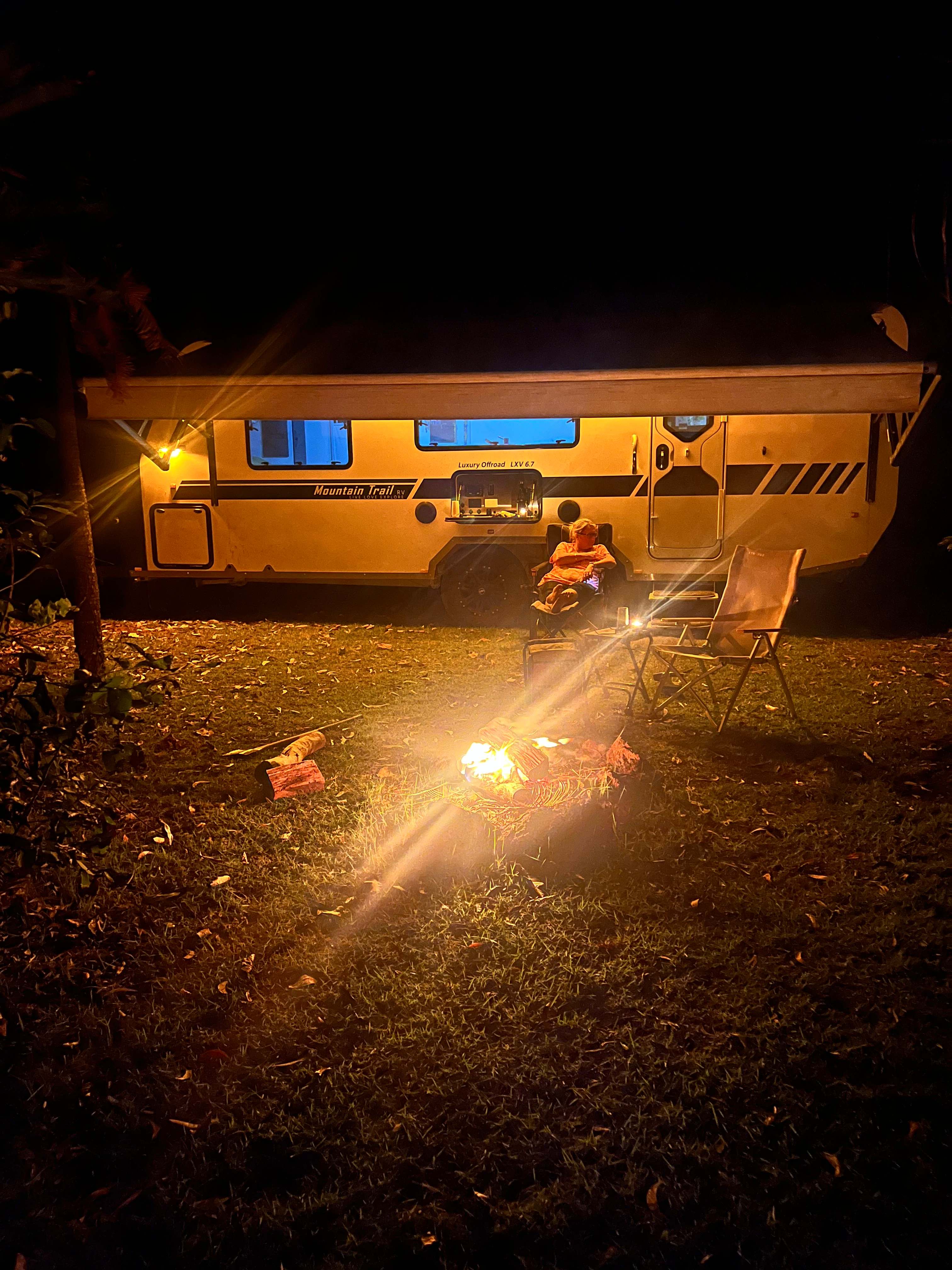 Middle Camp & Stay - DUNDEE