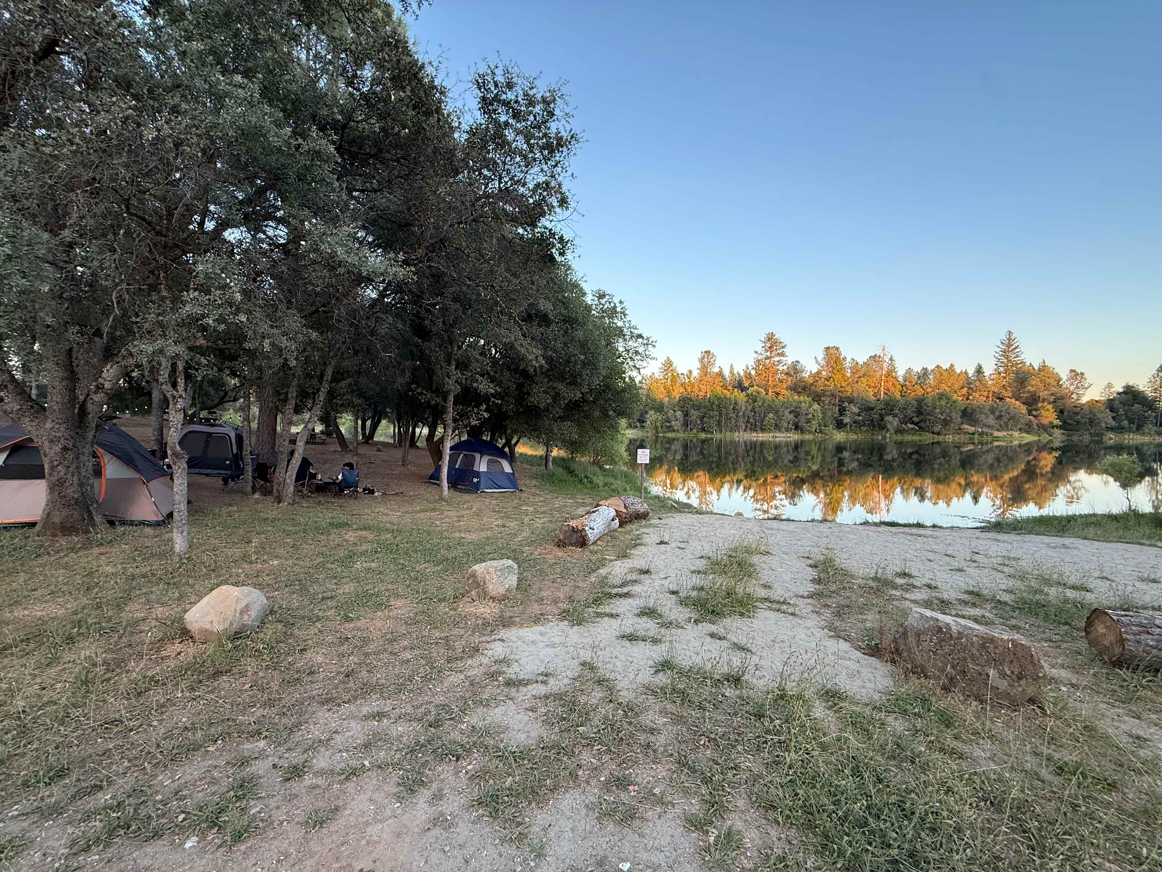 A7 site / next to entry of lake