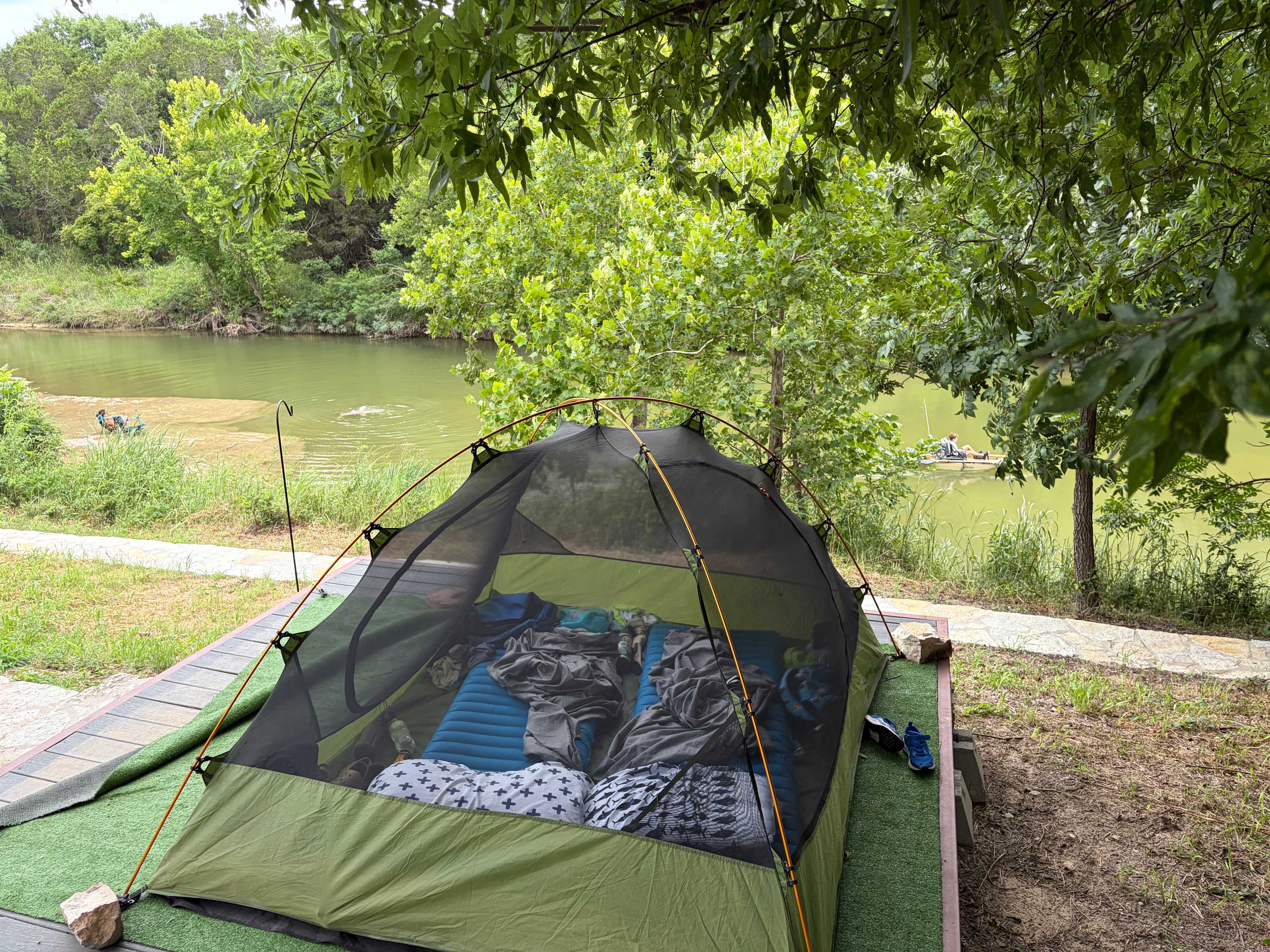Pecans on the Paluxy - River Views