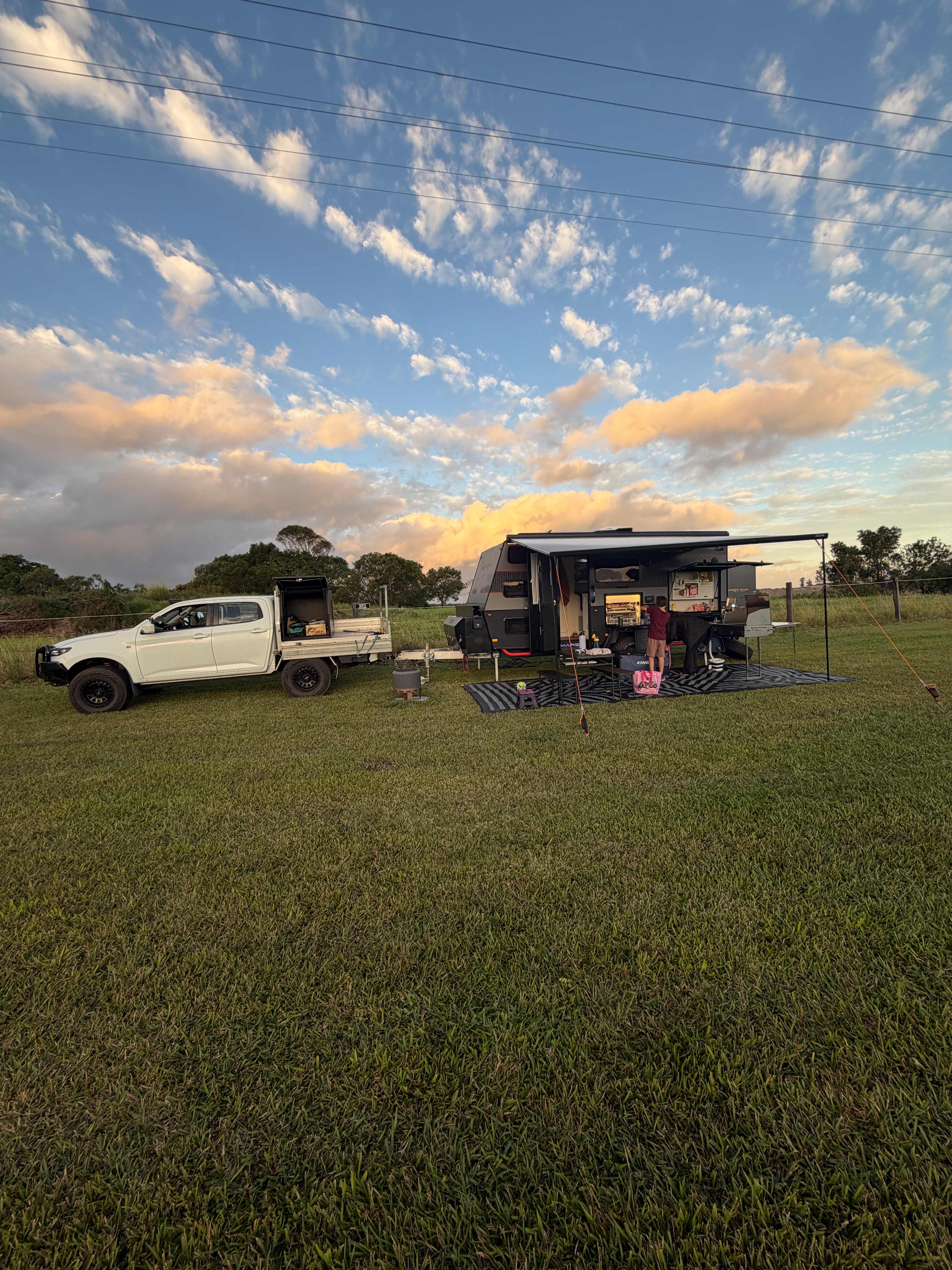 The River Shed - Camp Stay