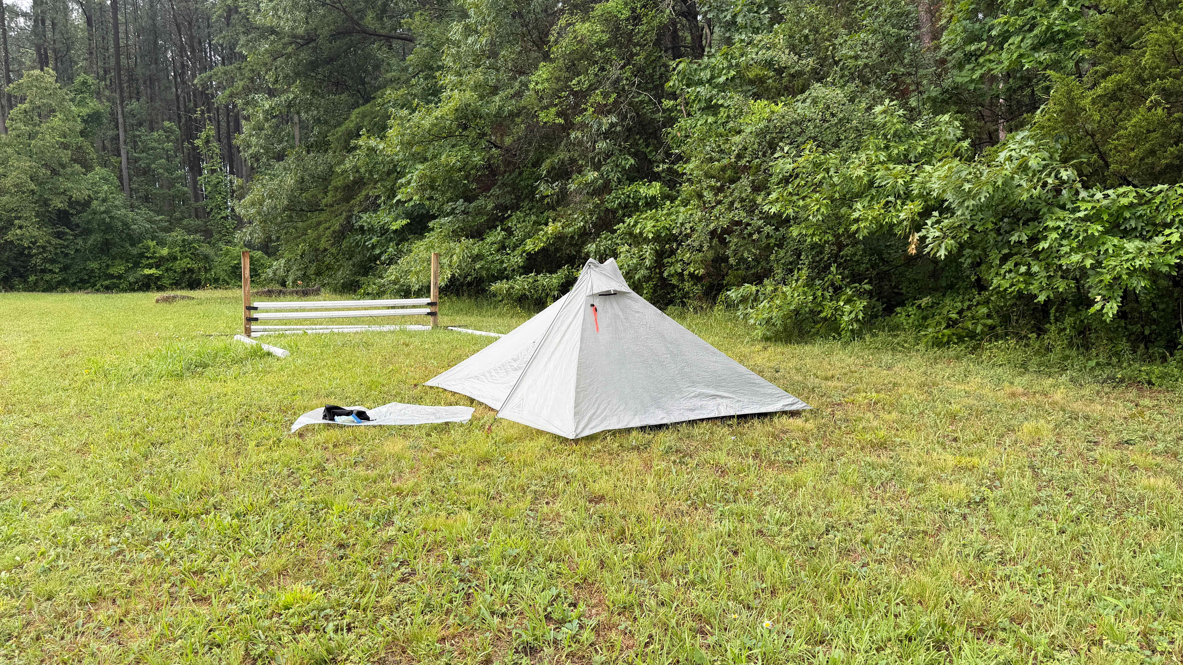 easy set up, level site