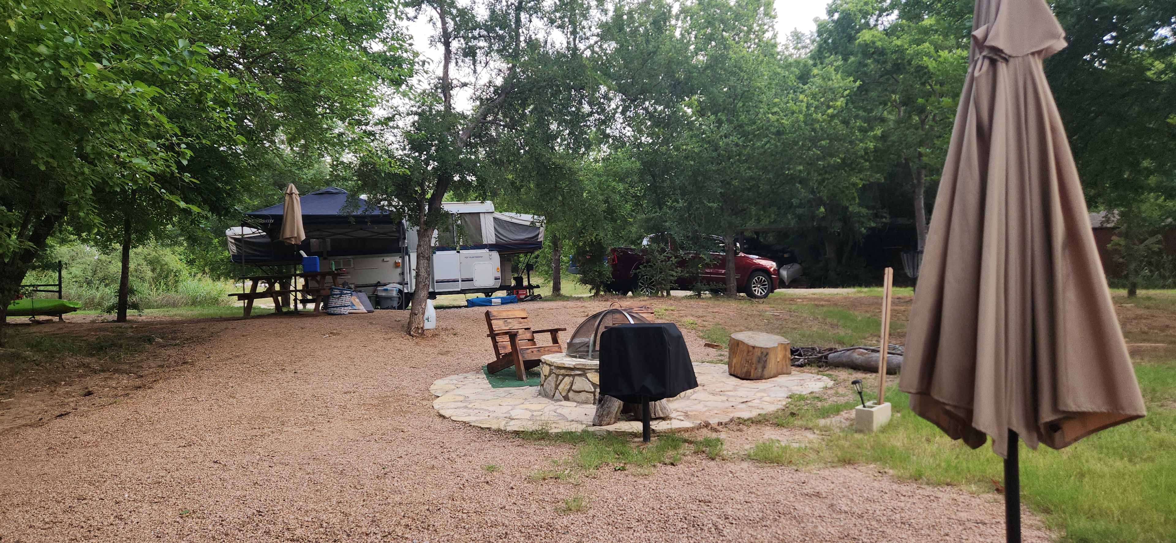 Pecans on the Paluxy - River Views