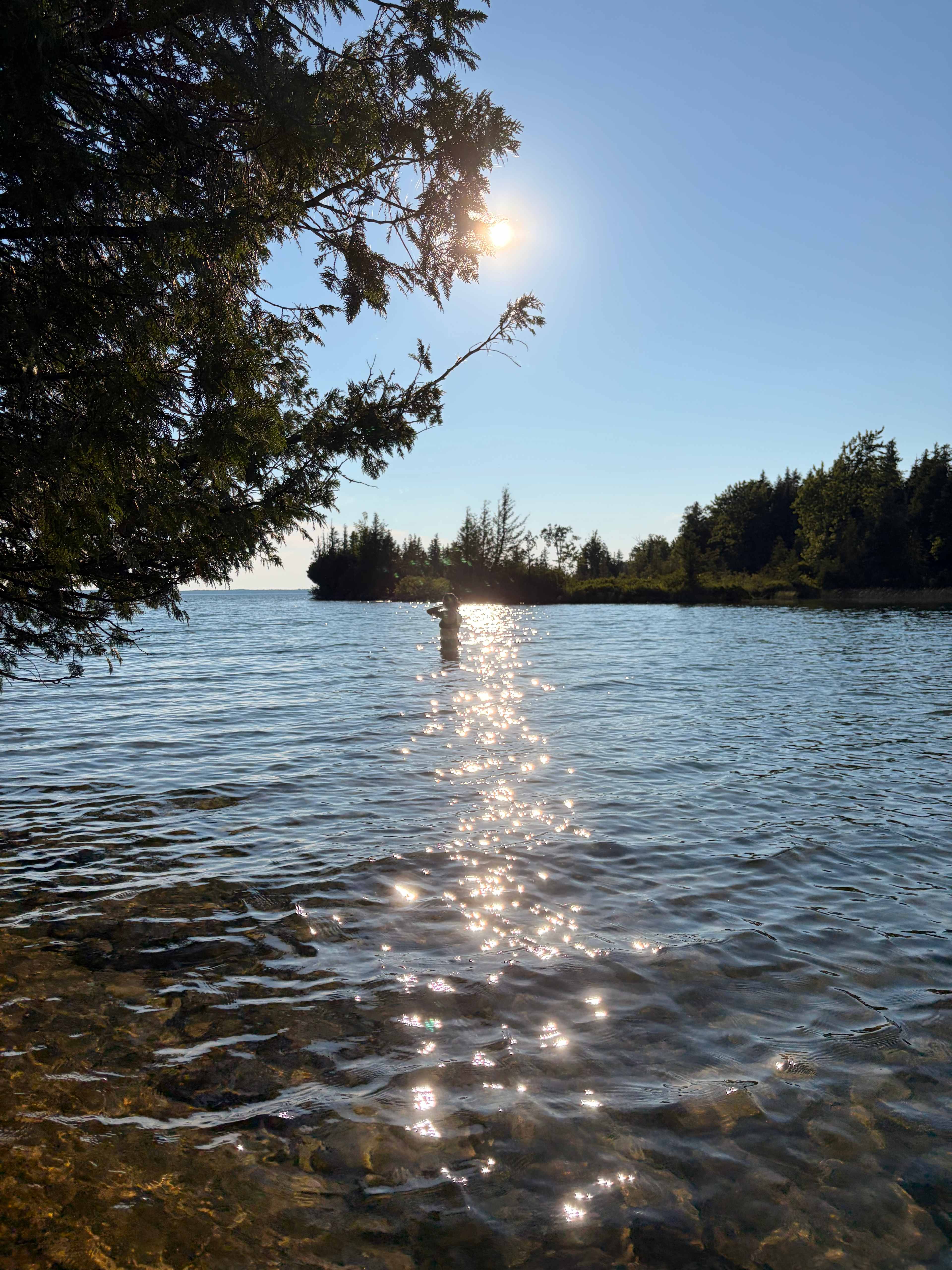 Lakepoint Lodging and Camping