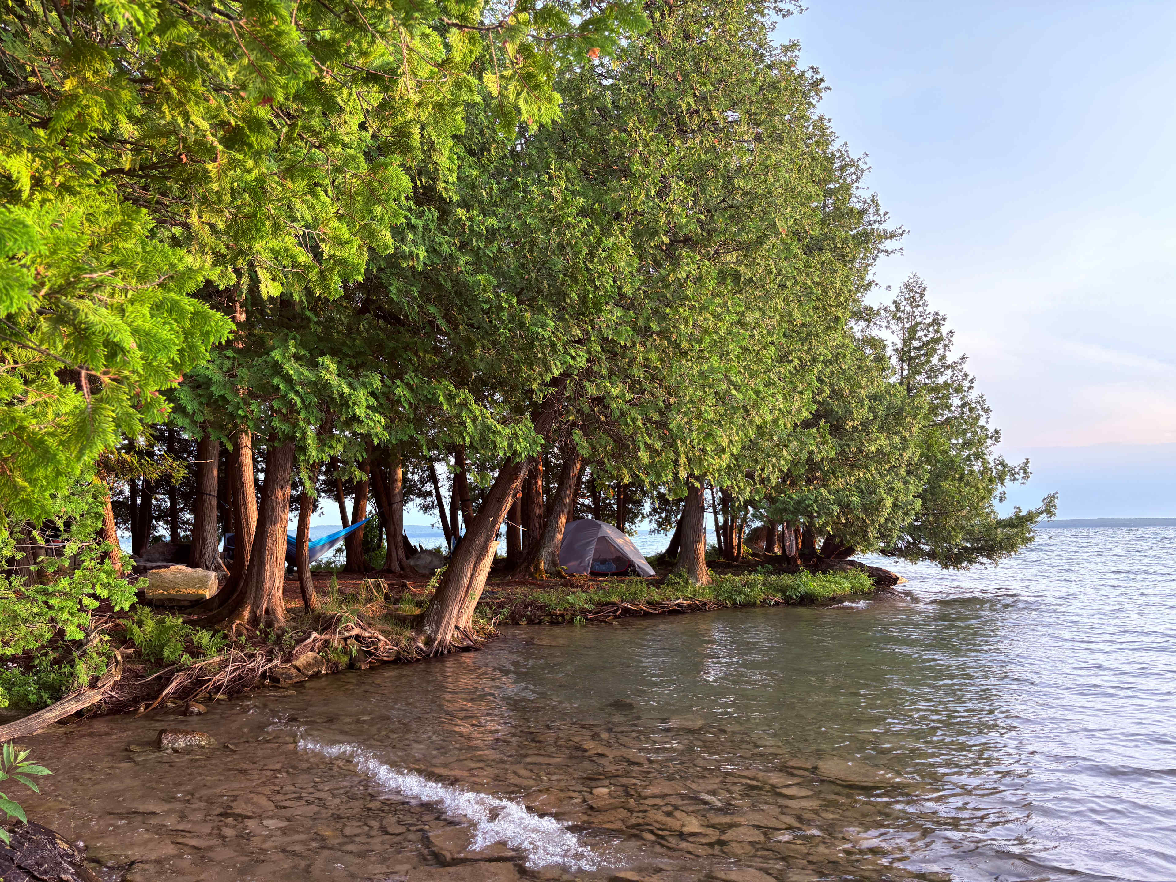 Lakepoint Lodging and Camping