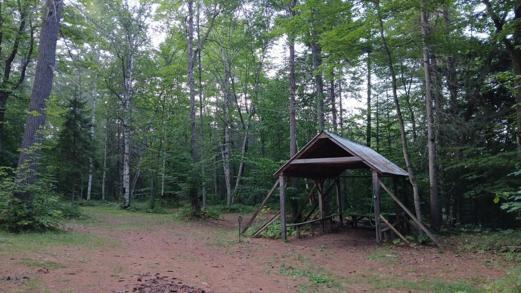 Tiny Village Ottawa River - Camping