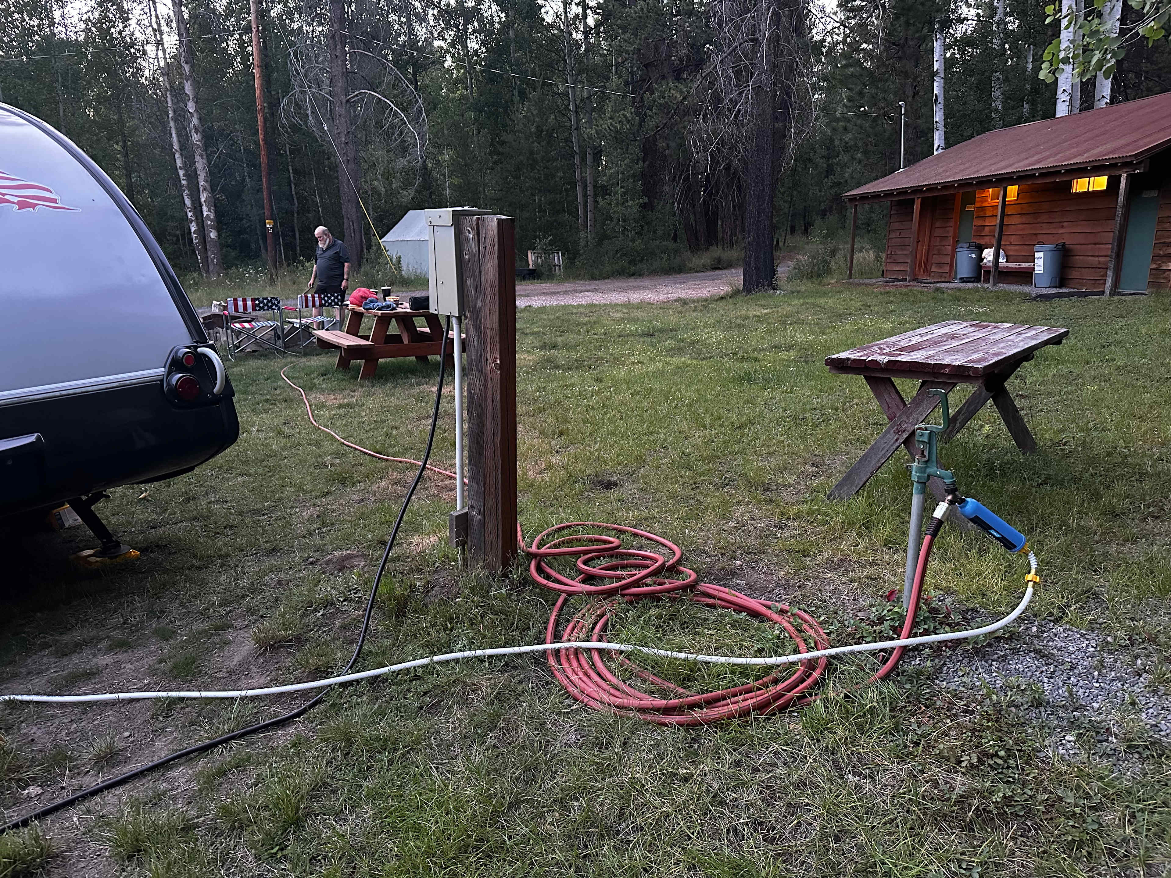 Hook ups with extra hose for fire pit 