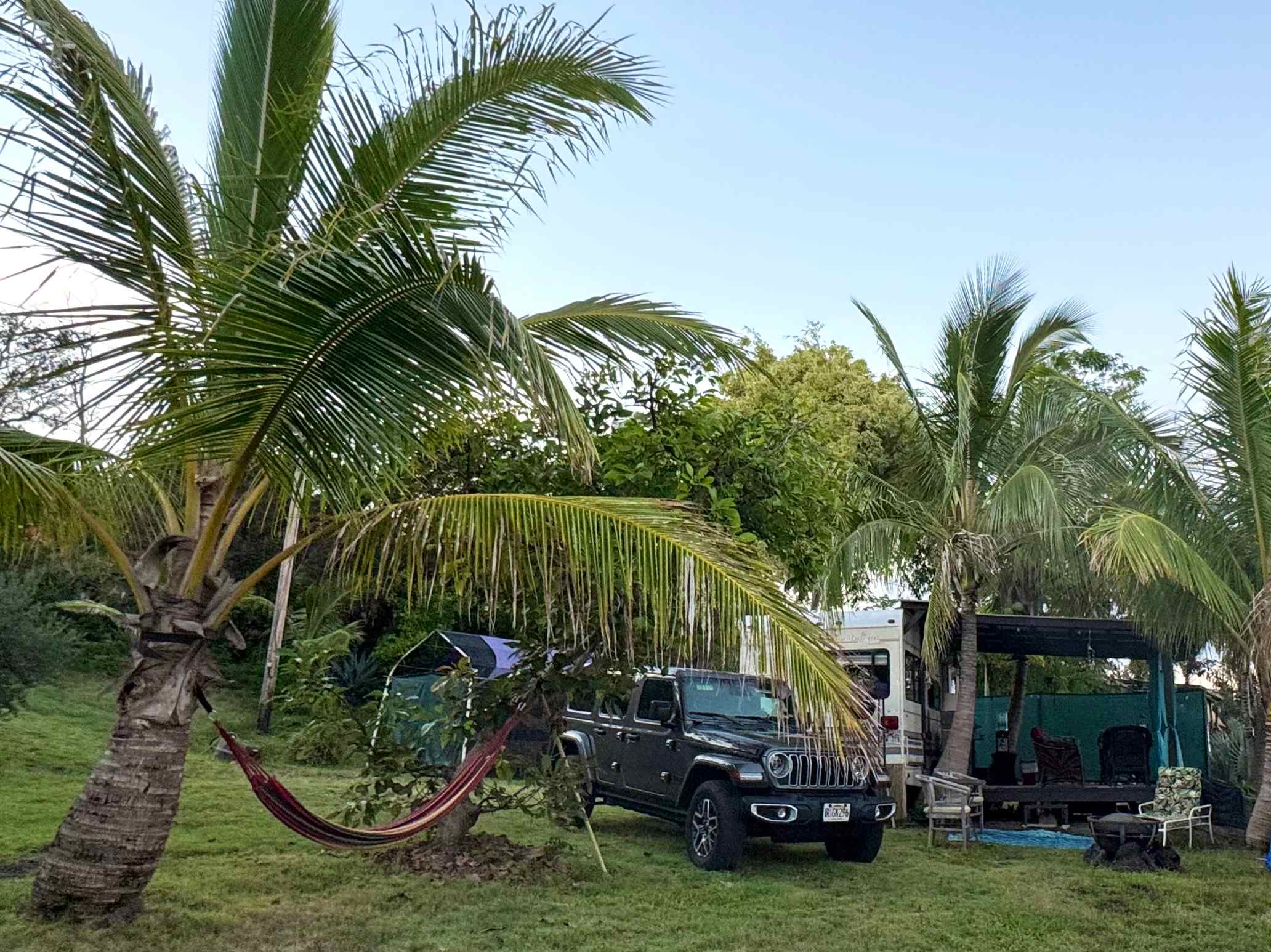 Kona comfy RV w/million dollar view