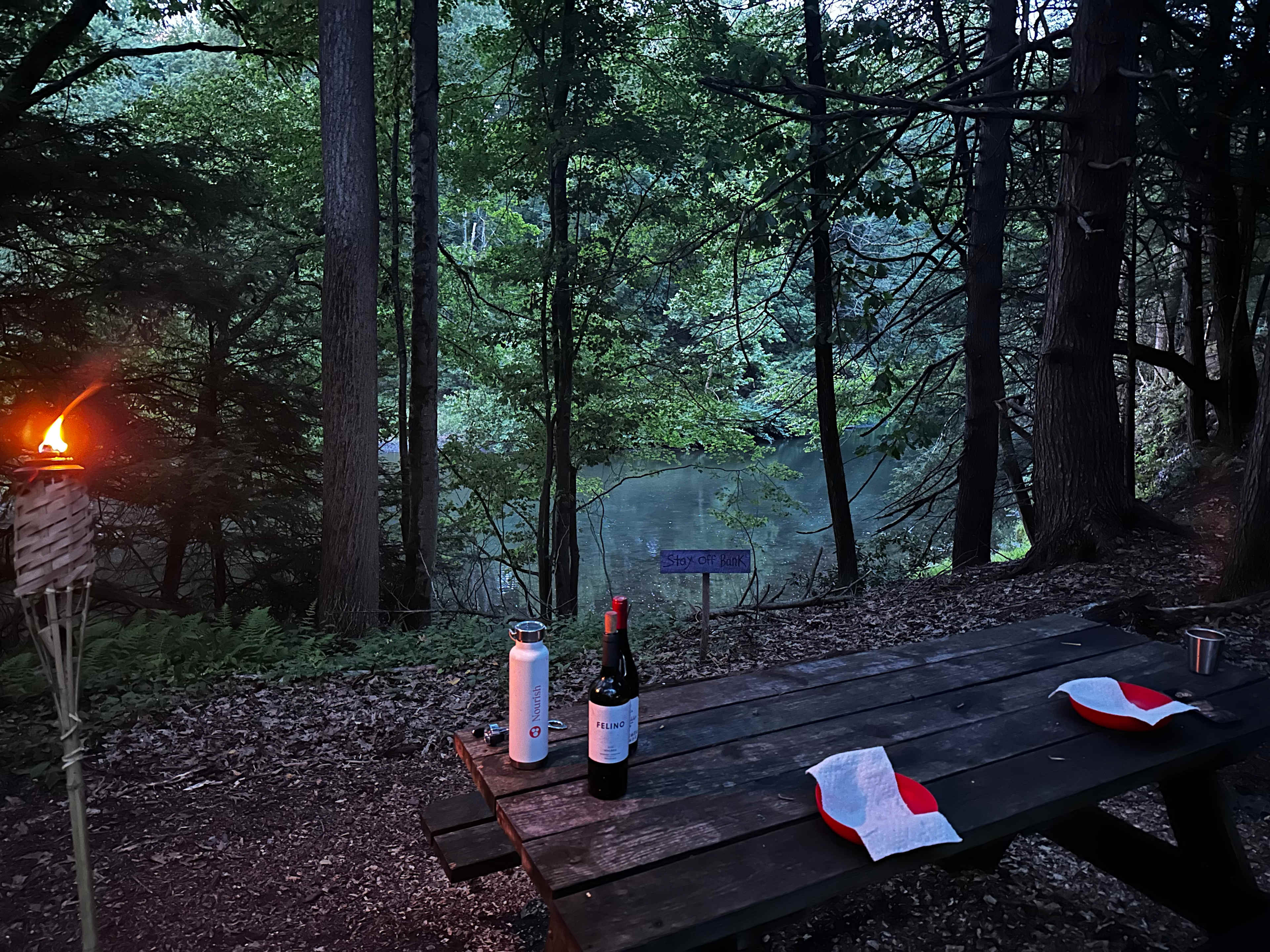 Romantic dinner with river view 