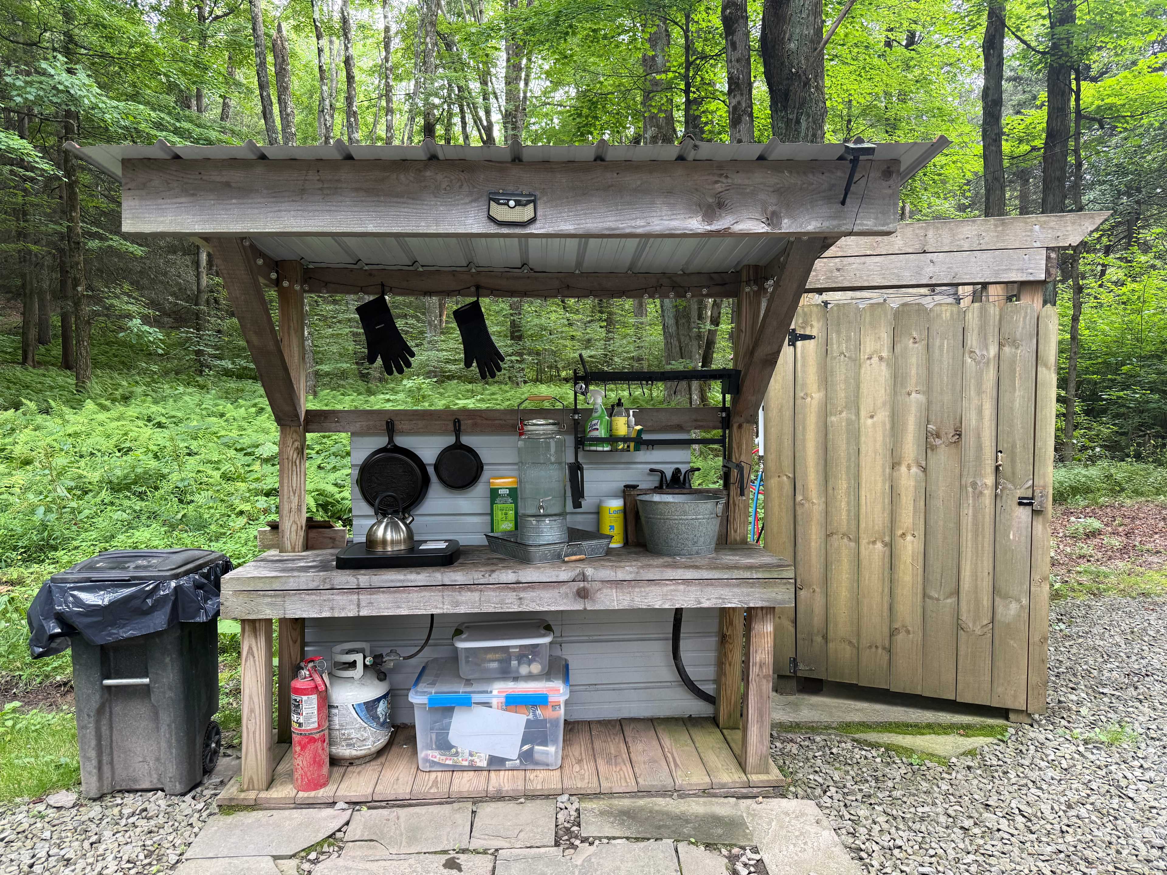 Outdoor kitchen