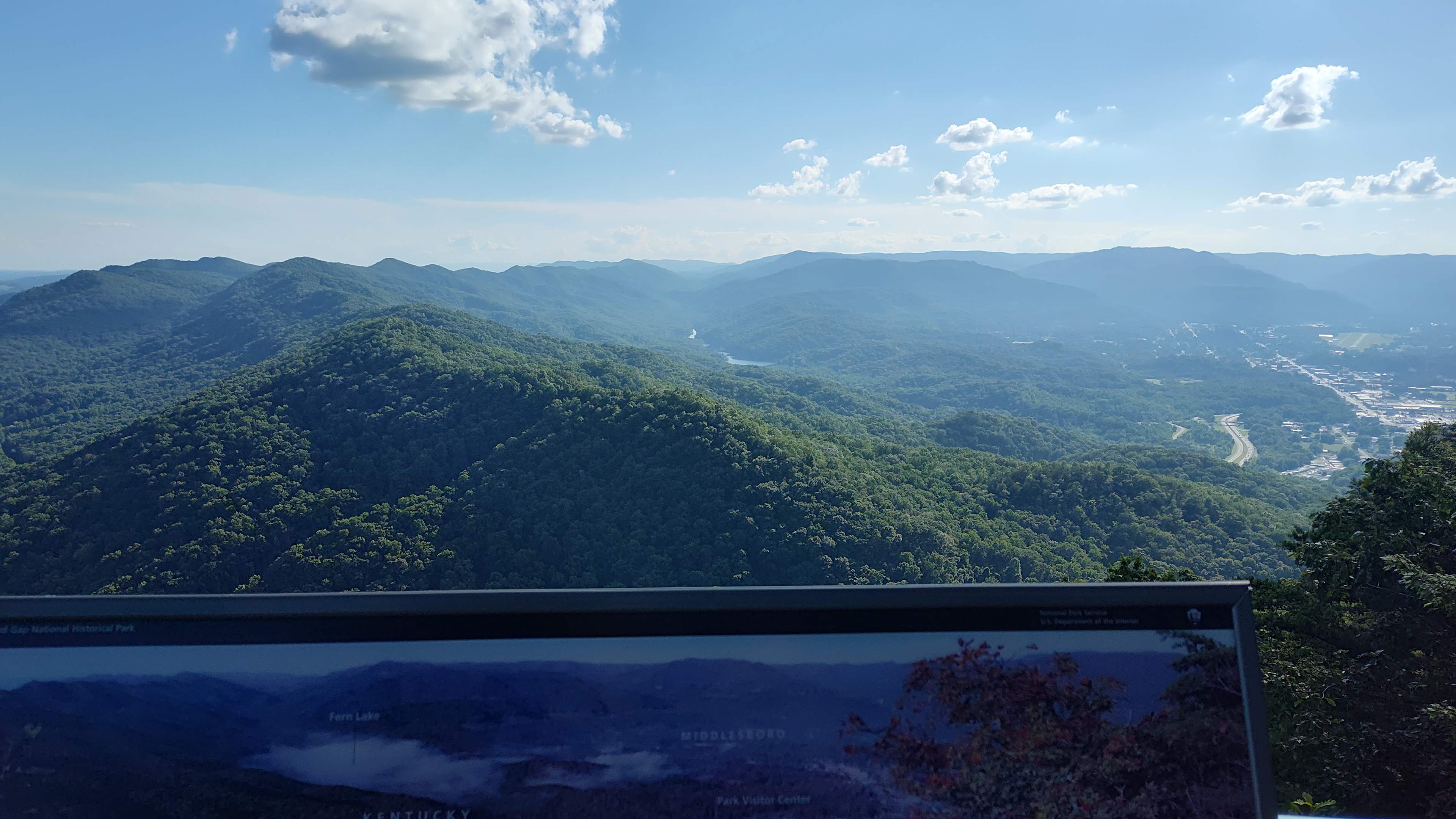 Tri-State peak at Pinnacle Overlook