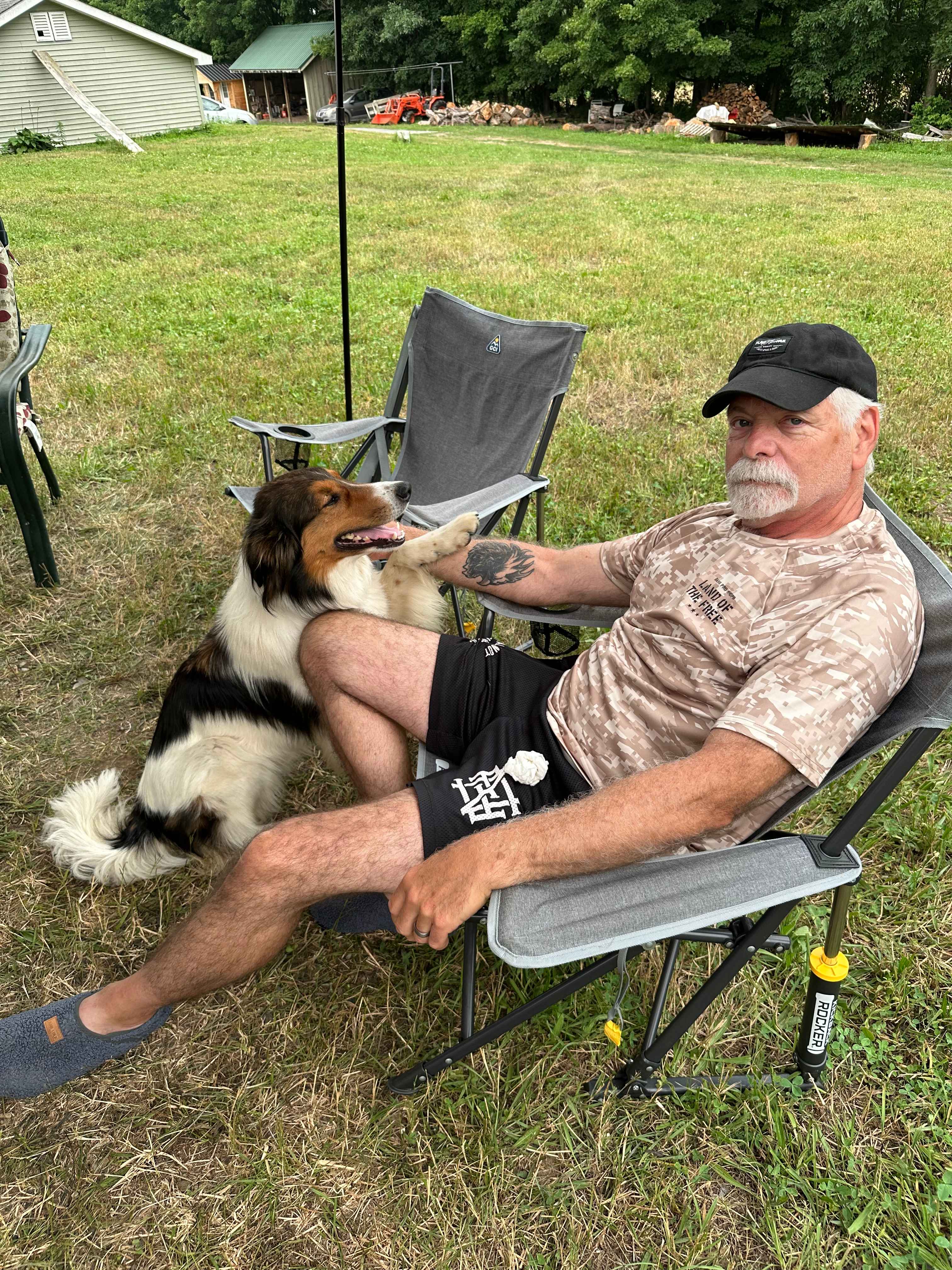 Dickensen Farm: Cabins & Camping