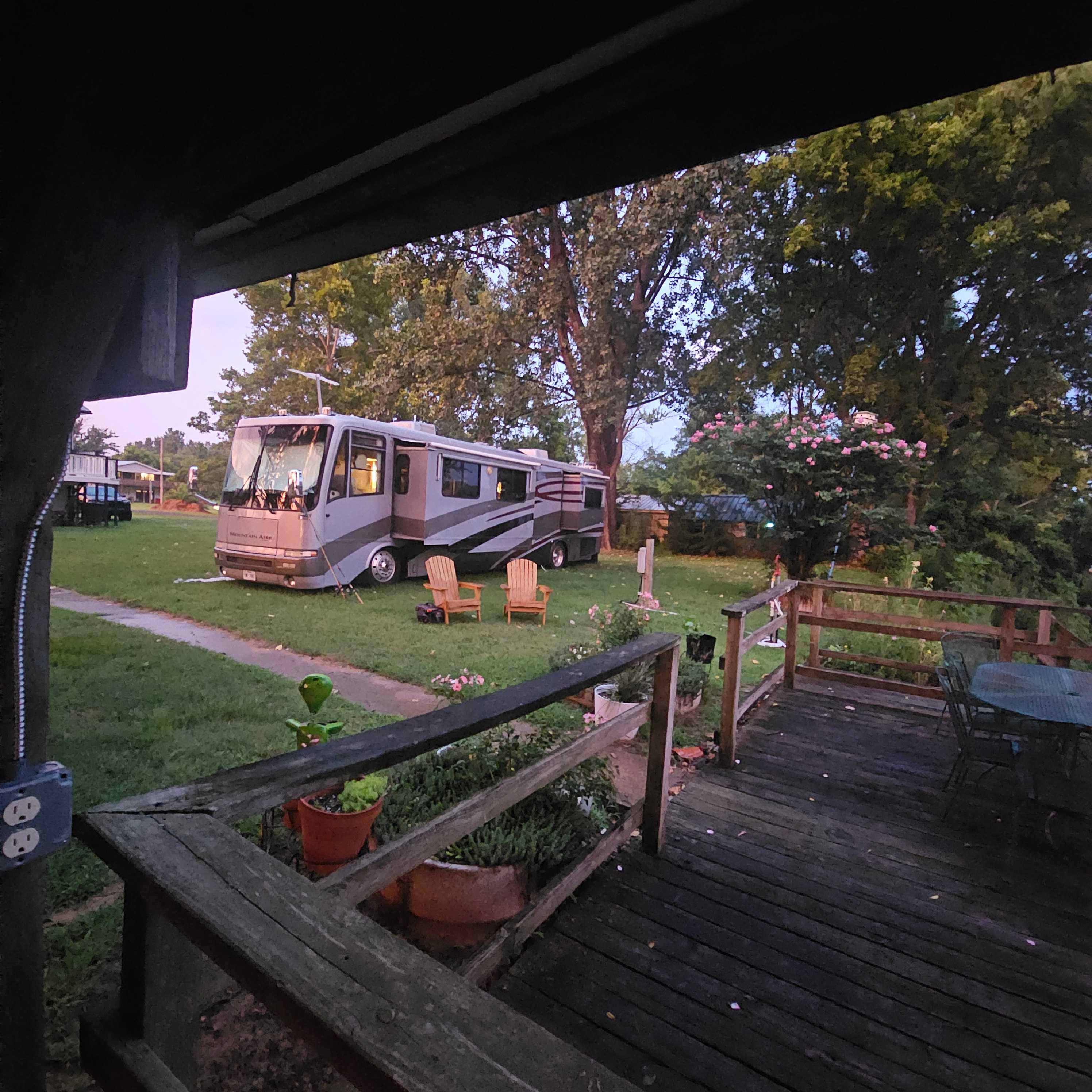 Private Arkansas Riverfront RV Site