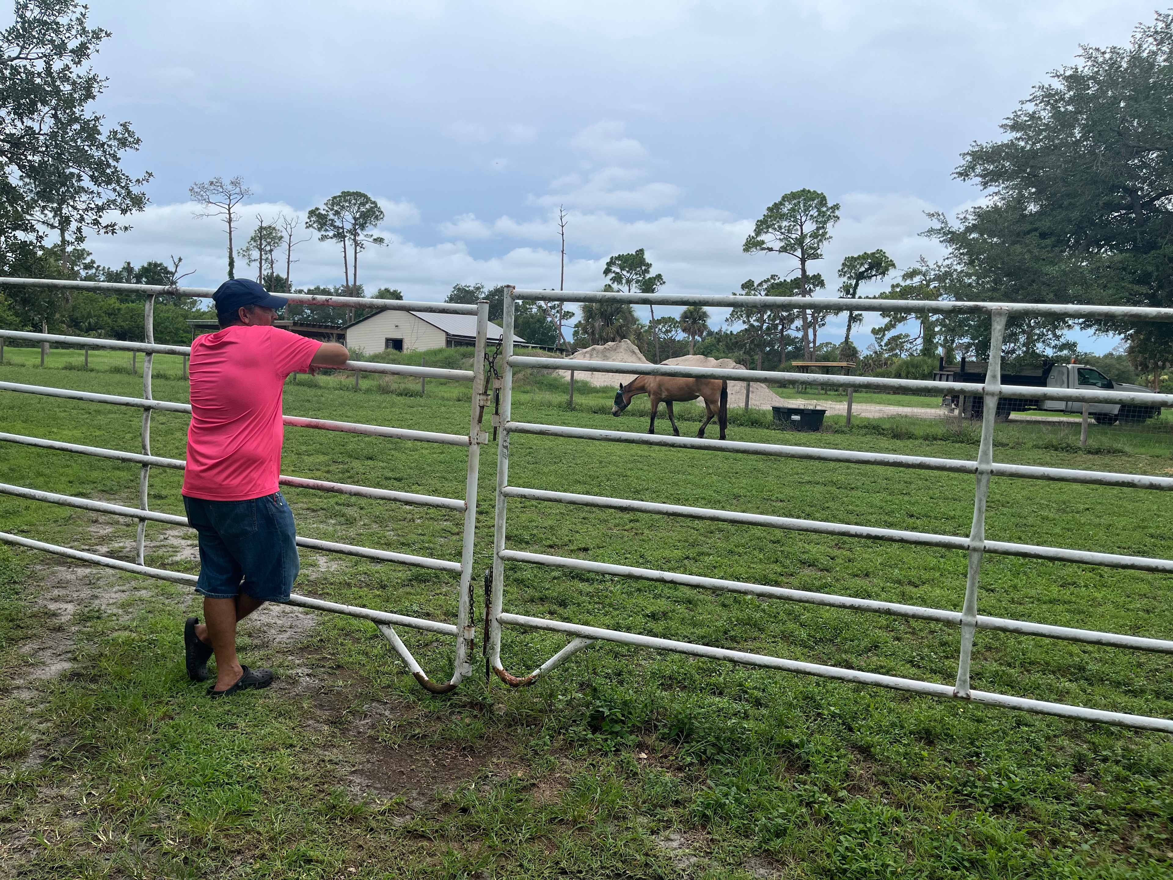 Bell Oaks Ranch 5 min from Beach