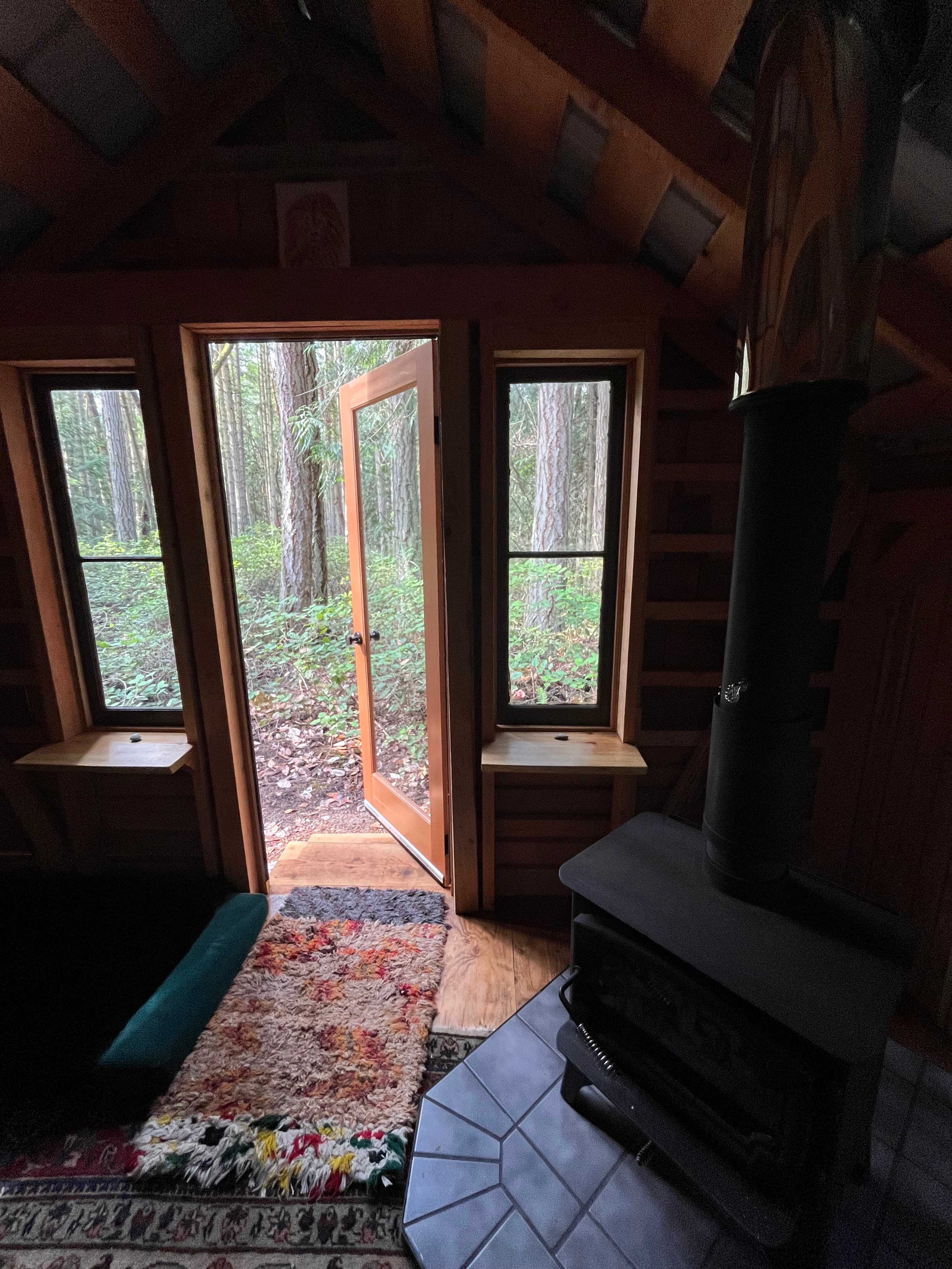 Primitive ForRest Cabin