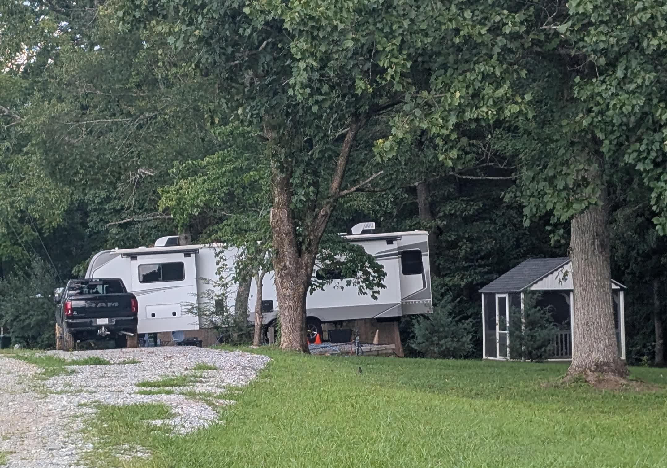 Maple Shade Farm full hookup site
